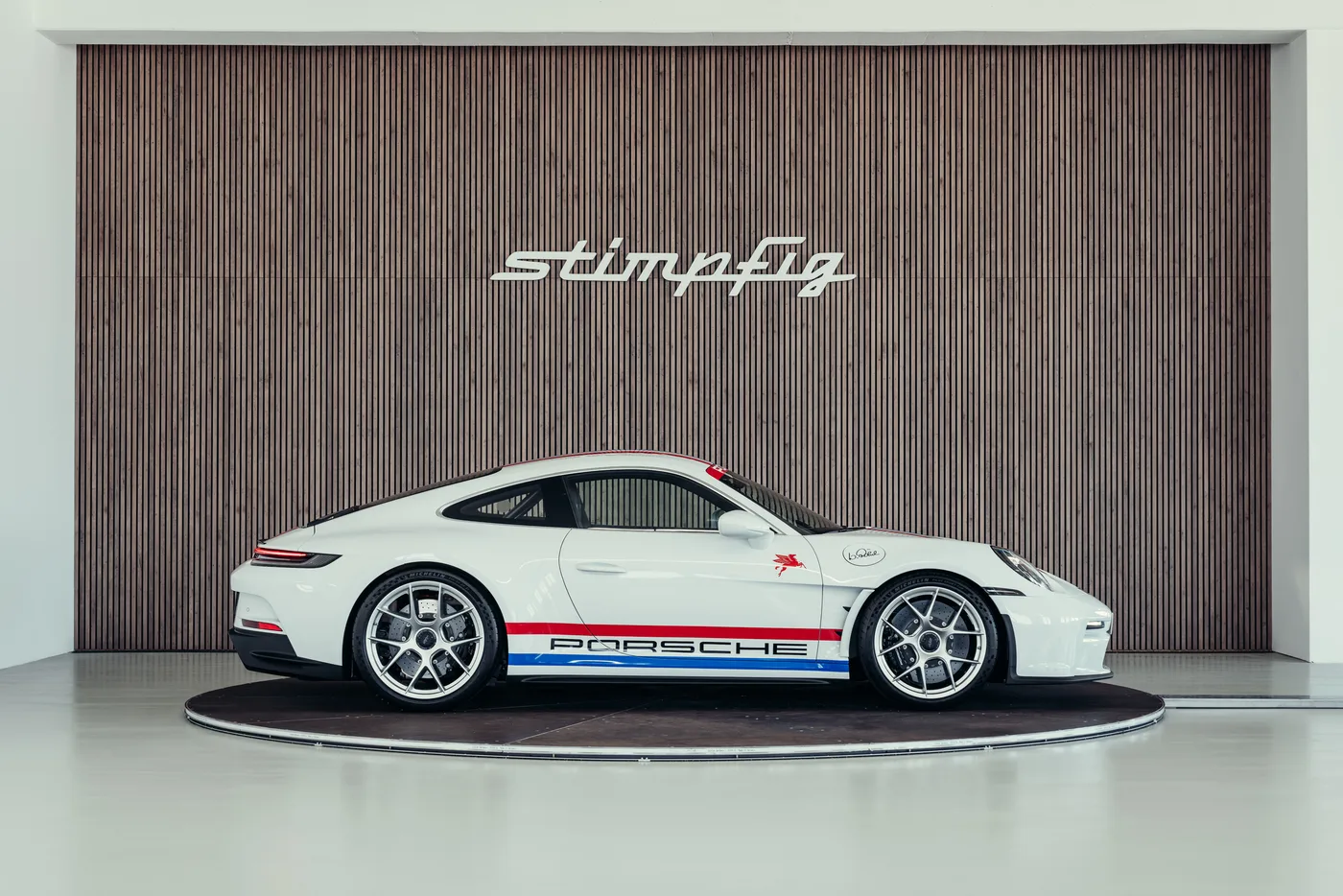 2025 Porsche 911 S/T angeboten von einem Oldtimerspezialisten in Stuttgart, Deutschland, Foto 6 von 25