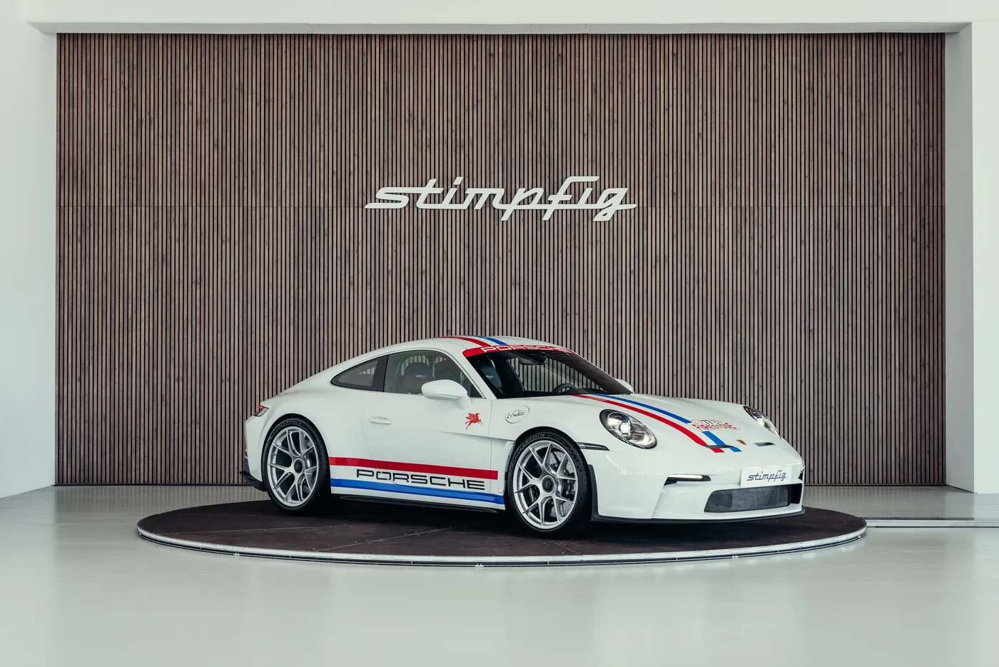 2025 Porsche 911 S/T angeboten von einem Oldtimerspezialisten in Stuttgart, Deutschland, Foto 7 von 25