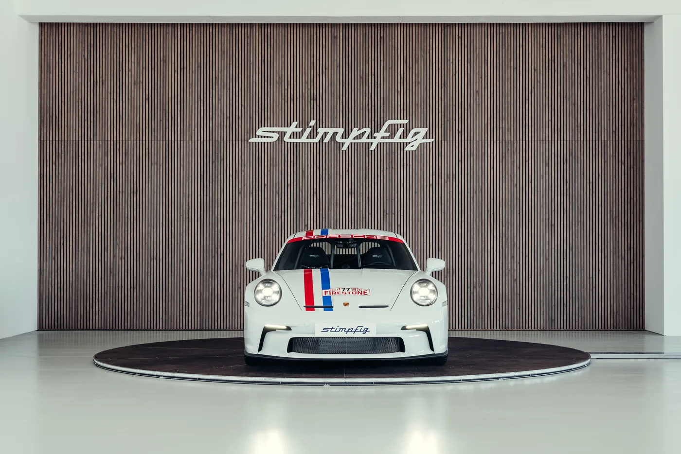 2025 Porsche 911 S/T angeboten von einem Oldtimerspezialisten in Stuttgart, Deutschland, Foto 8 von 25