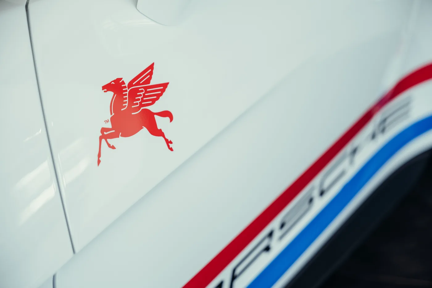 2025 Porsche 911 S/T angeboten von einem Oldtimerspezialisten in Stuttgart, Deutschland, Foto 12 von 25