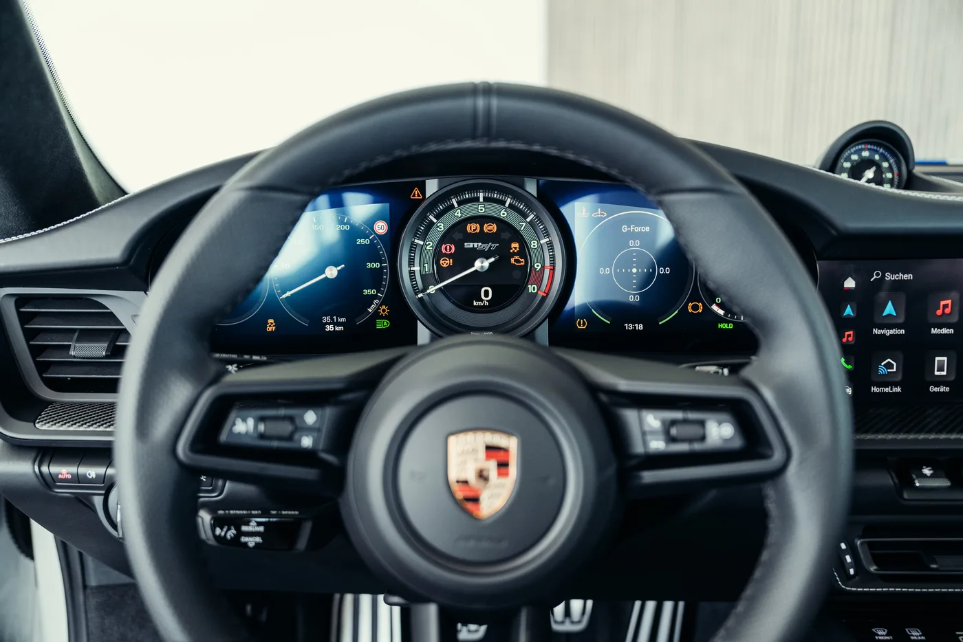 2025 Porsche 911 S/T angeboten von einem Oldtimerspezialisten in Stuttgart, Deutschland, Foto 23 von 25