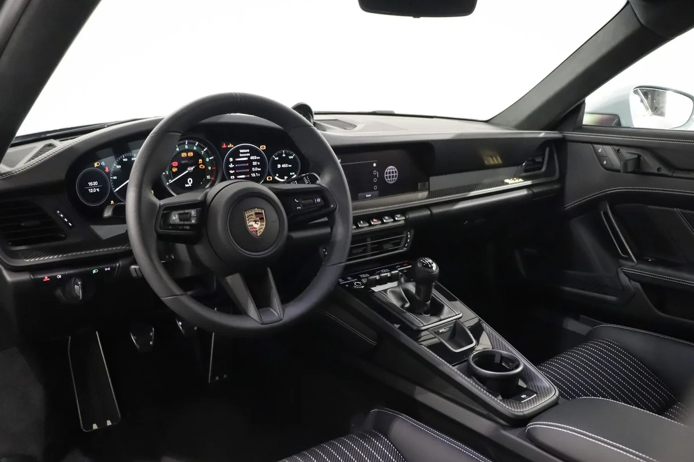 2025 Porsche 911 S/T proposée par un spécialiste de la supercar à Zibido San Giacomo, Italie, photo 8 sur 25