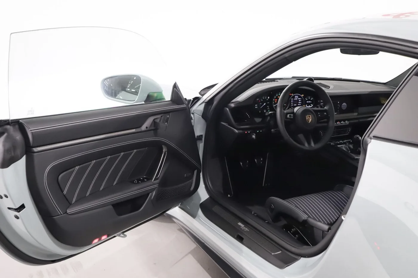 2025 Porsche 911 S/T proposée par un spécialiste de la supercar à Zibido San Giacomo, Italie, photo 9 sur 25