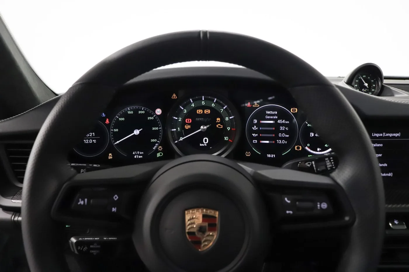2025 Porsche 911 S/T proposée par un spécialiste de la supercar à Zibido San Giacomo, Italie, photo 16 sur 25