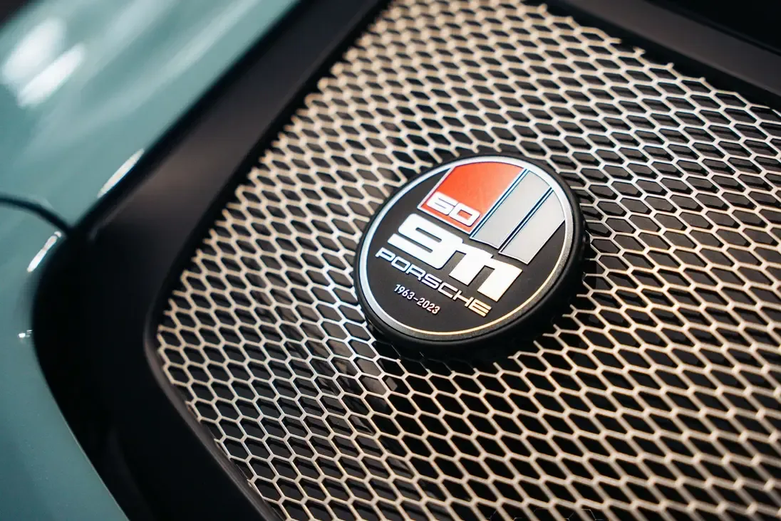 2025 Porsche 911 S/T, 11/17