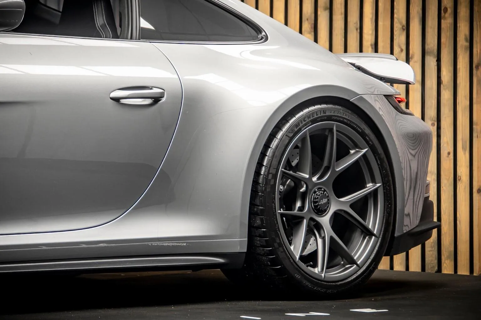 2025 Porsche 911 S/T, 14/30