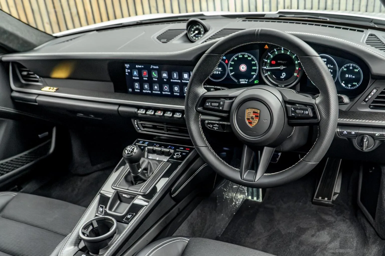 2025 Porsche 911 S/T, 22/30