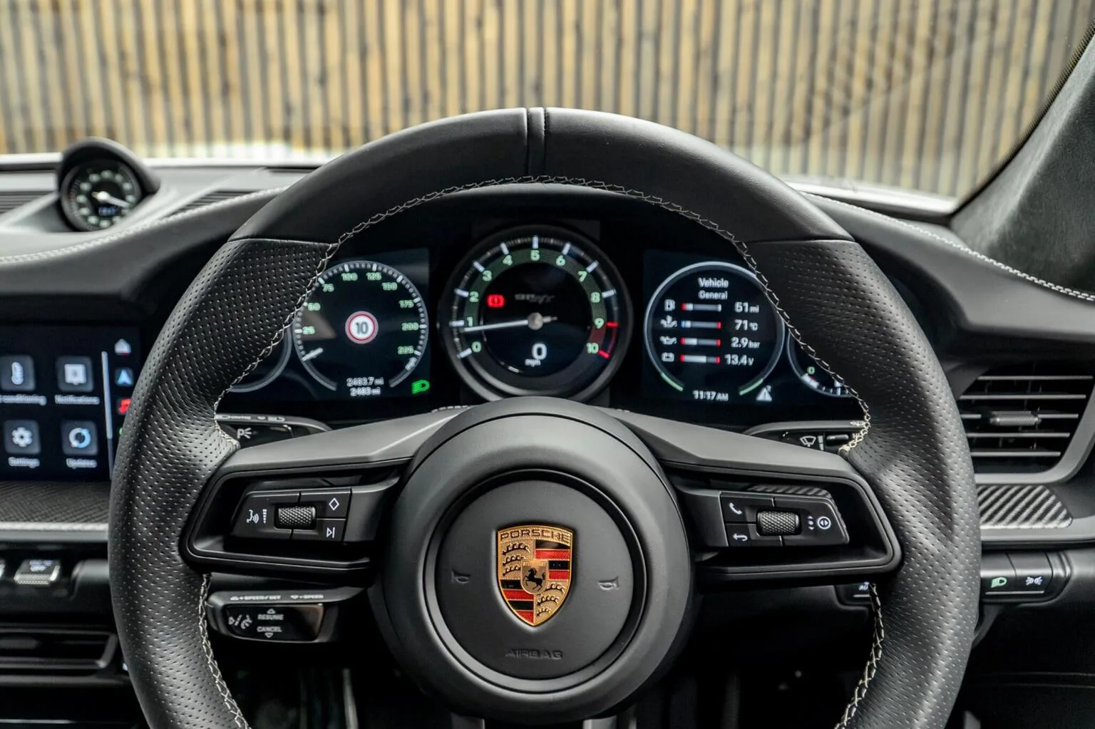 2025 Porsche 911 S/T, 25/30