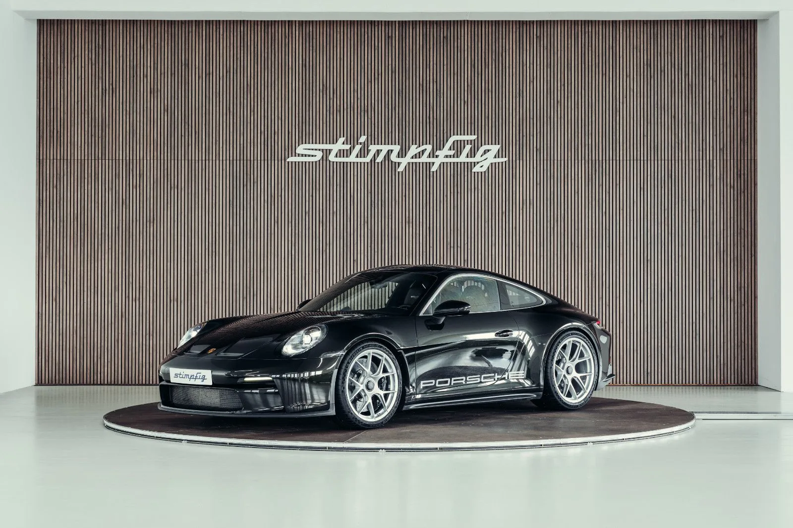 2025 Porsche 911 S/T angeboten von einem Supersportwagenhändler in Stuttgart, Deutschland, Hauptfoto