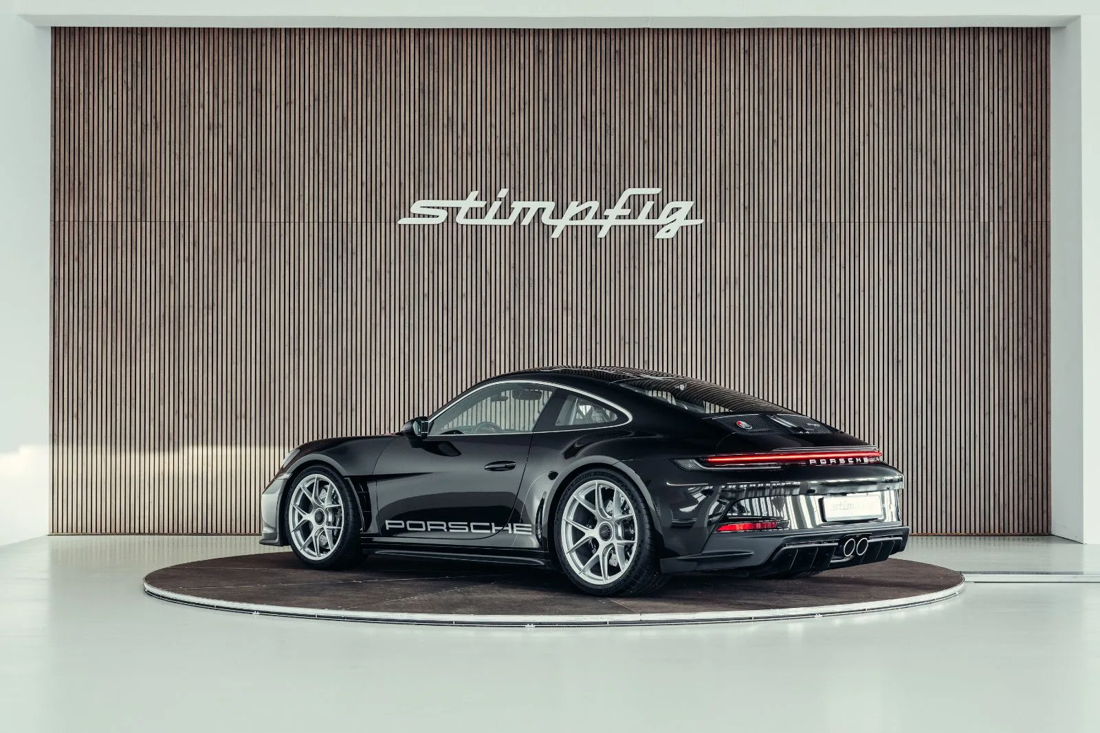 2025 Porsche 911 S/T, 3/30