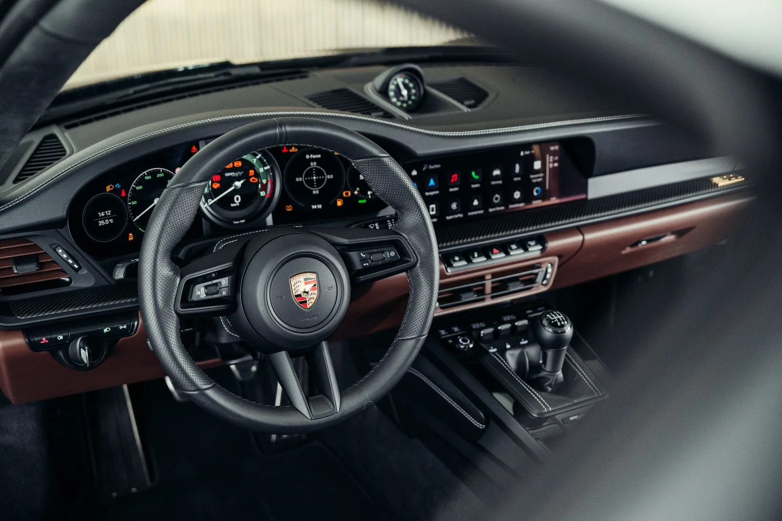 2025 Porsche 911 S/T, 20/30