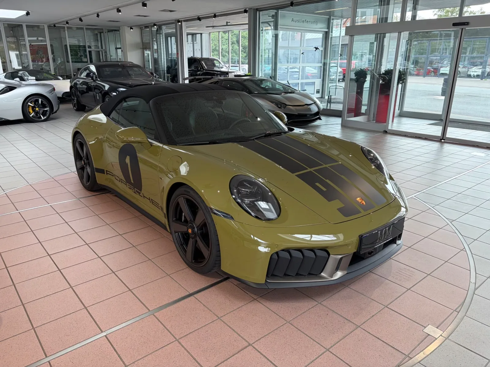 2025 Porsche 911 Spirit 70, 2/19