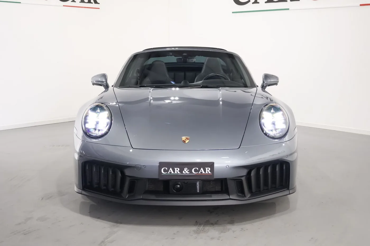 2025 Porsche 911 Targa 4 GTS angeboten von einem Supersportwagenhändler in Zibido San Giacomo, Italien, Foto 3 von 24