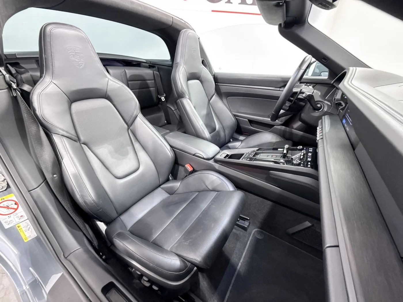 2025 Porsche 911 Targa 4 GTS angeboten von einem Supersportwagenhändler in Zibido San Giacomo, Italien, Foto 18 von 24