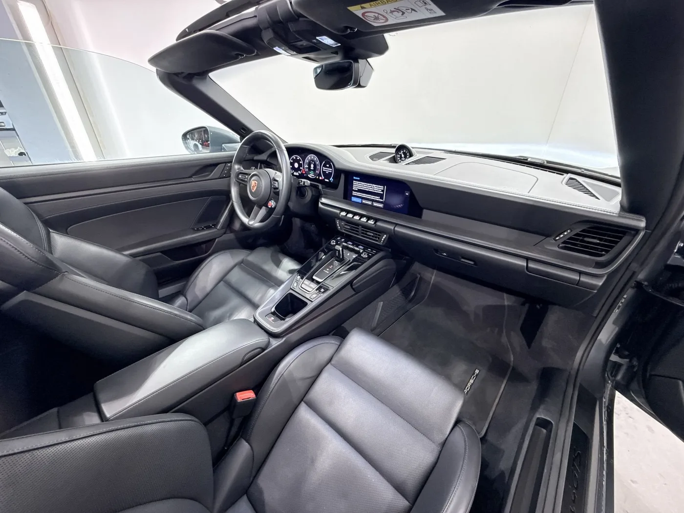 2025 Porsche 911 Targa 4 GTS angeboten von einem Supersportwagenhändler in Zibido San Giacomo, Italien, Foto 20 von 24