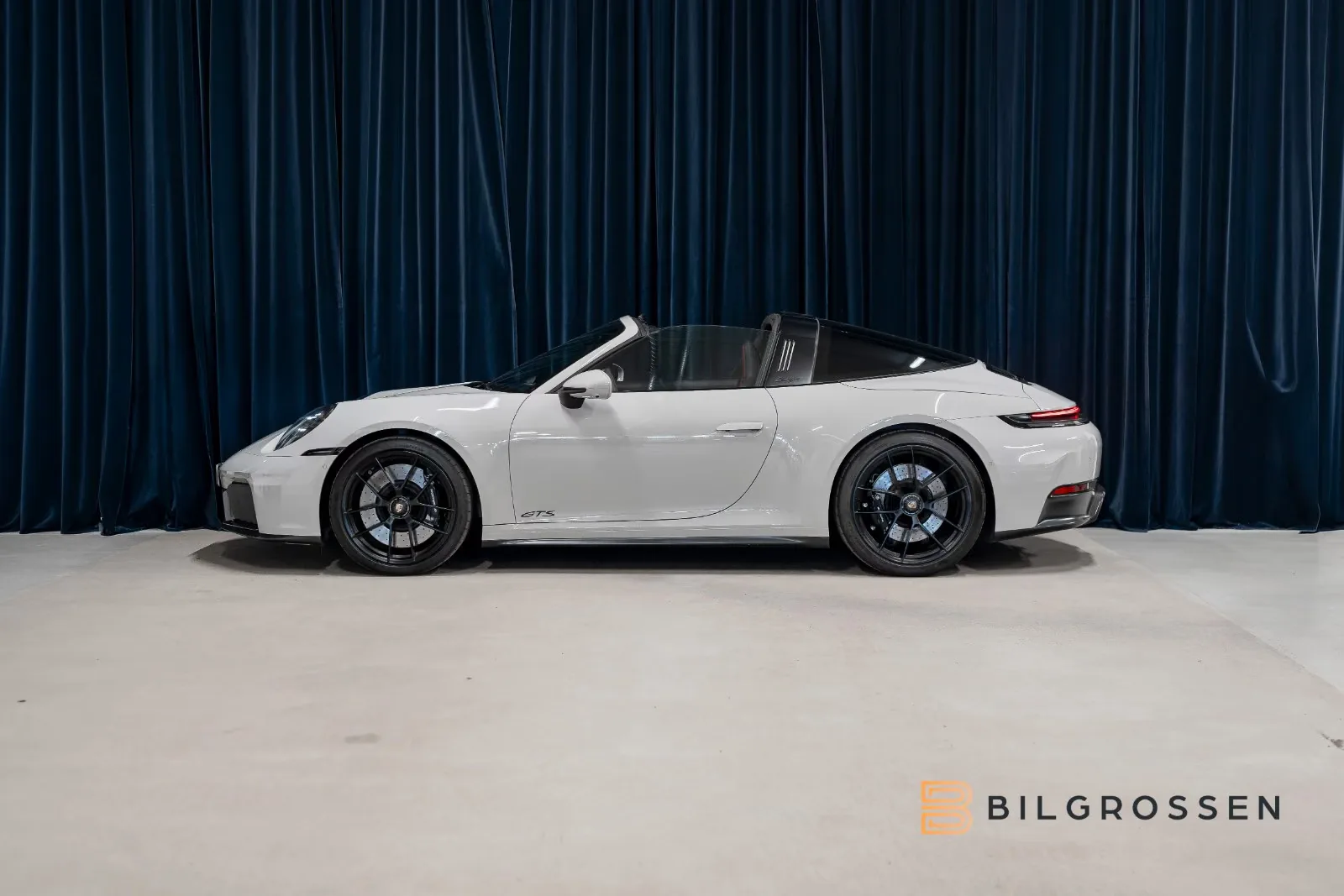 2025 Porsche 911 Targa 4 GTS, 2/22