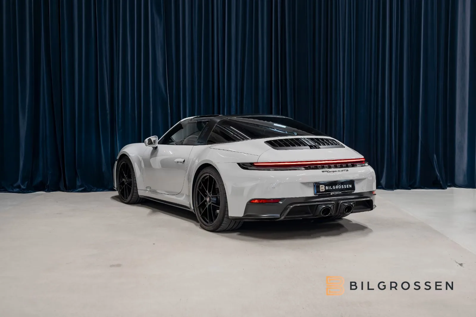 2025 Porsche 911 Targa 4 GTS, 3/22