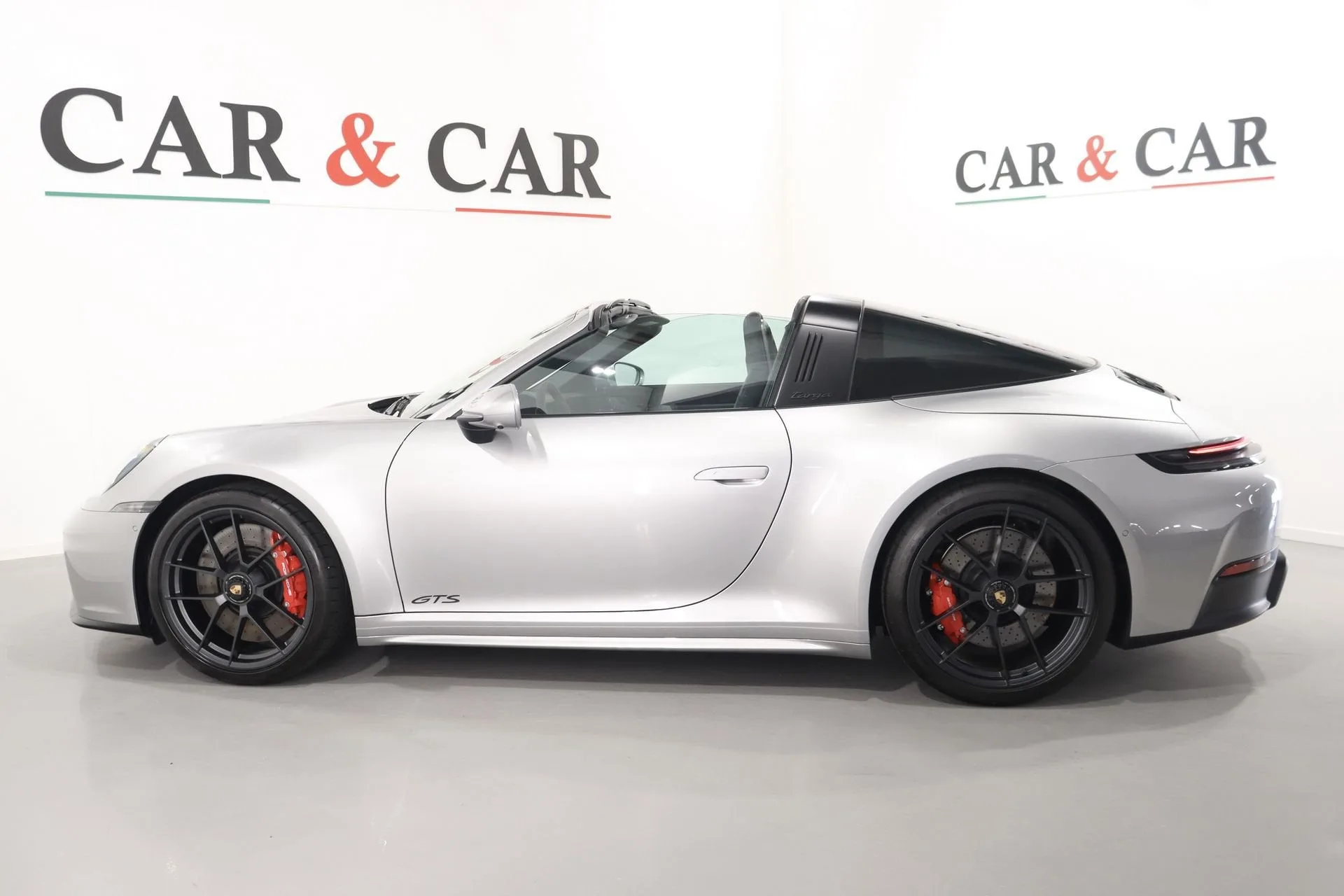2025 Porsche 911 Targa 4 GTS, 6/19