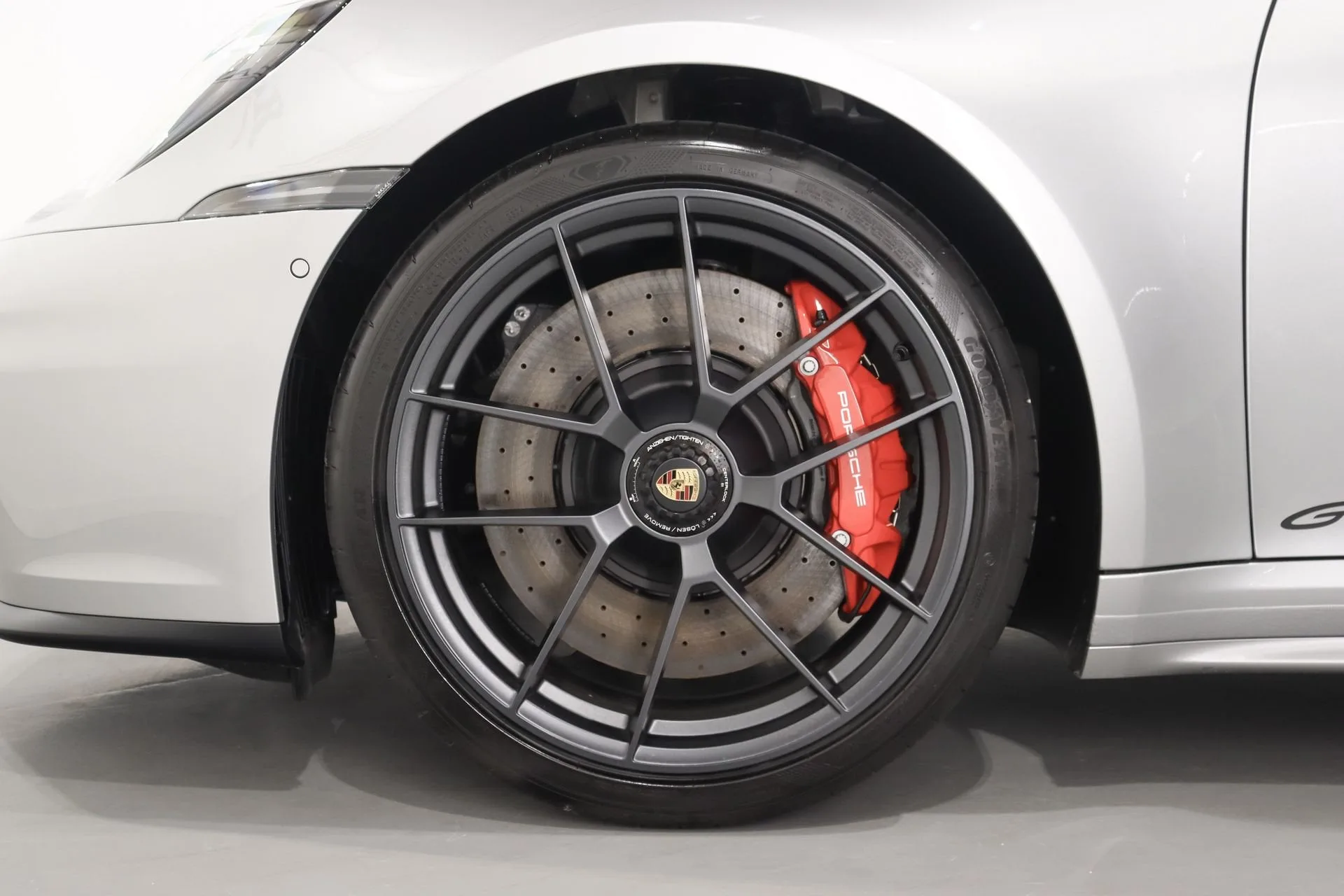 2025 Porsche 911 Targa 4 GTS, 7/19