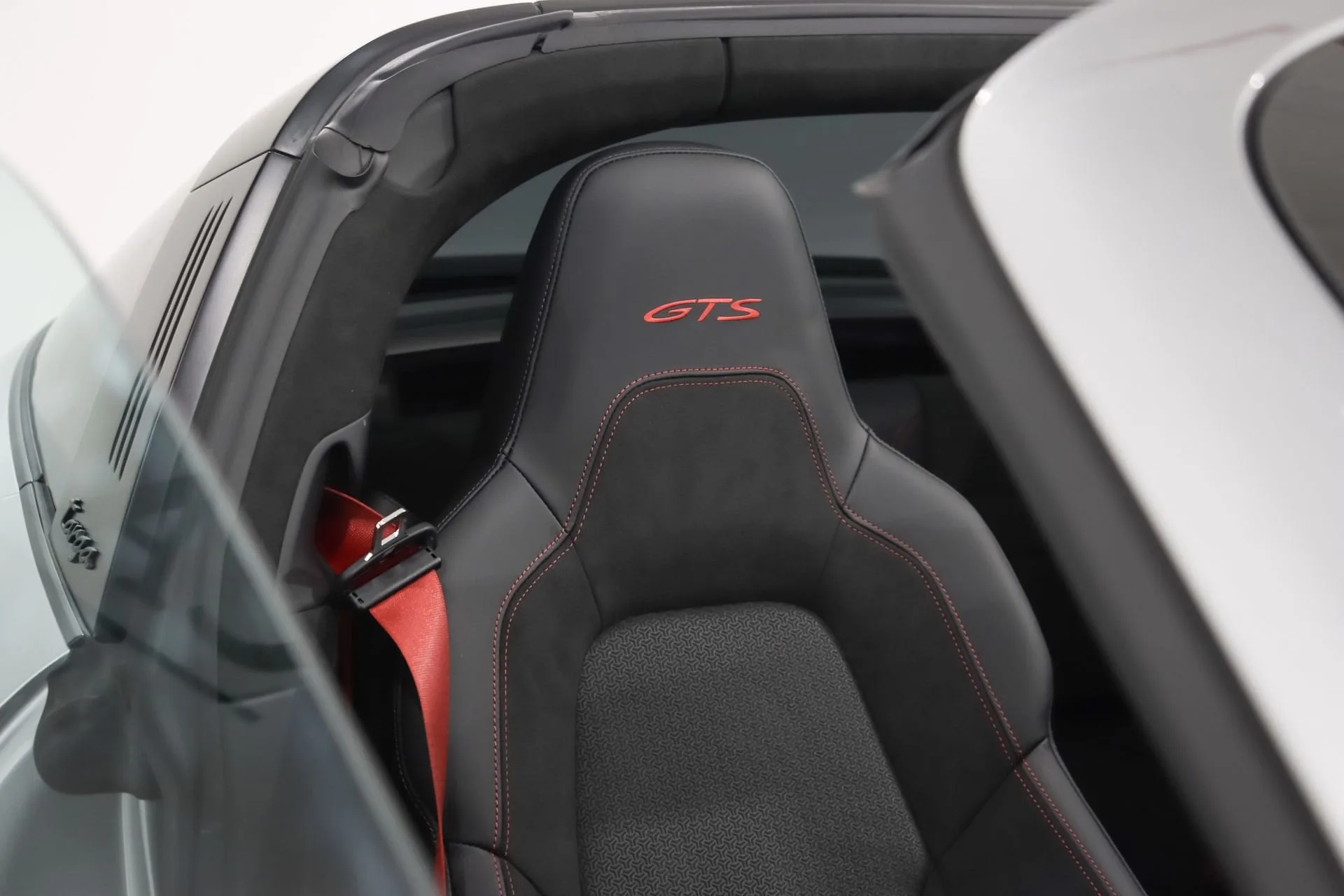 2025 Porsche 911 Targa 4 GTS, 9/19
