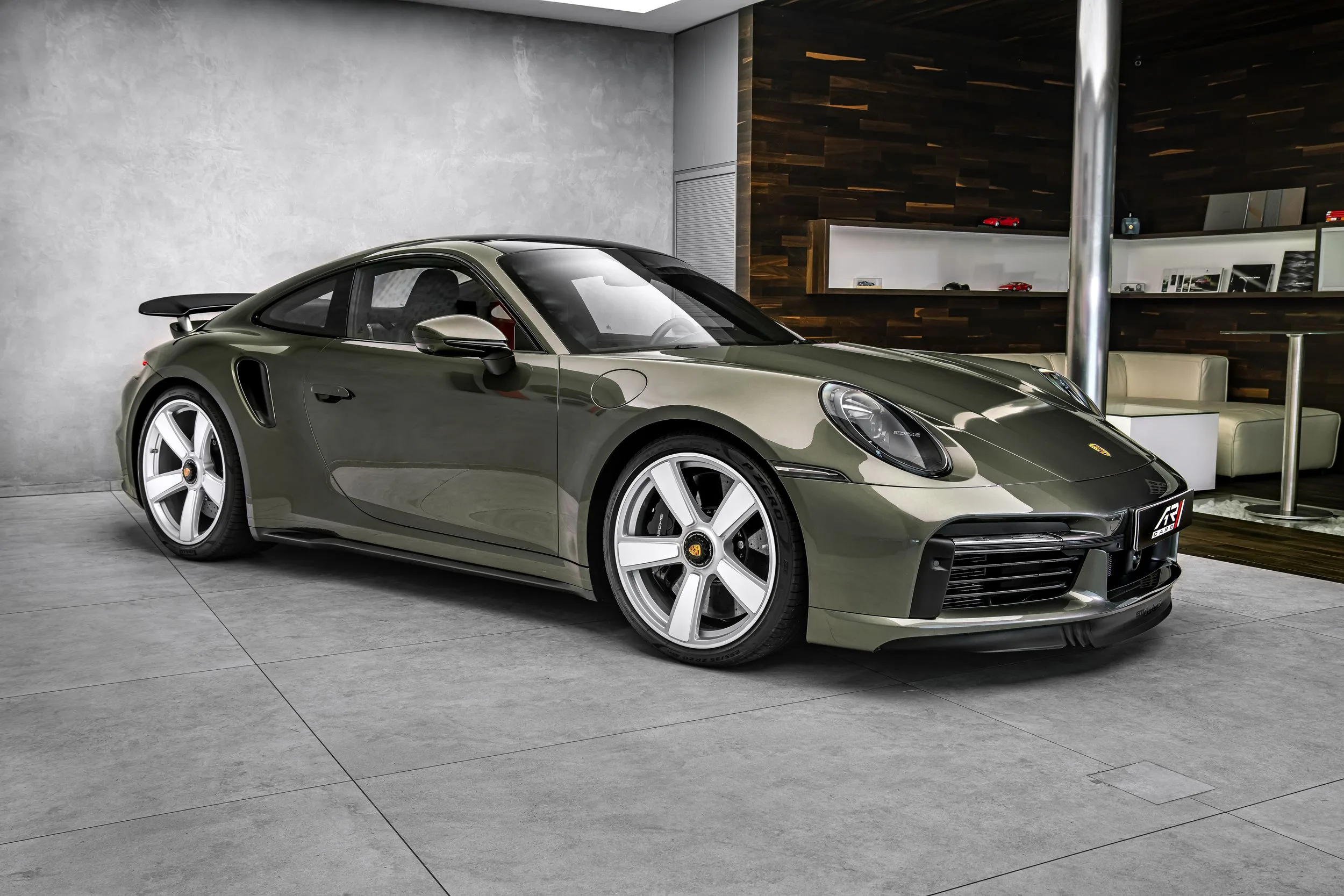 2025 Porsche 911 Turbo 50 Years, 4/30