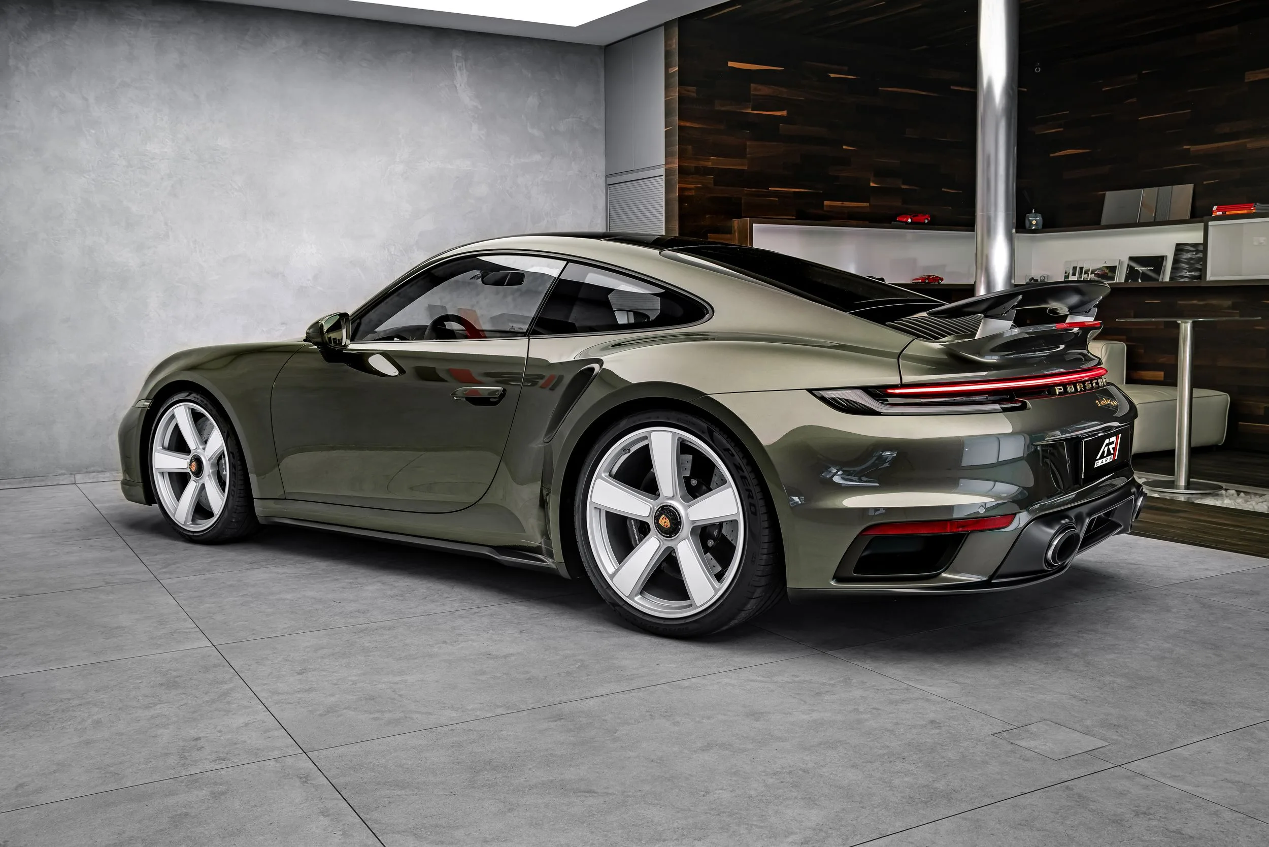 2025 Porsche 911 Turbo 50 Years, 7/30