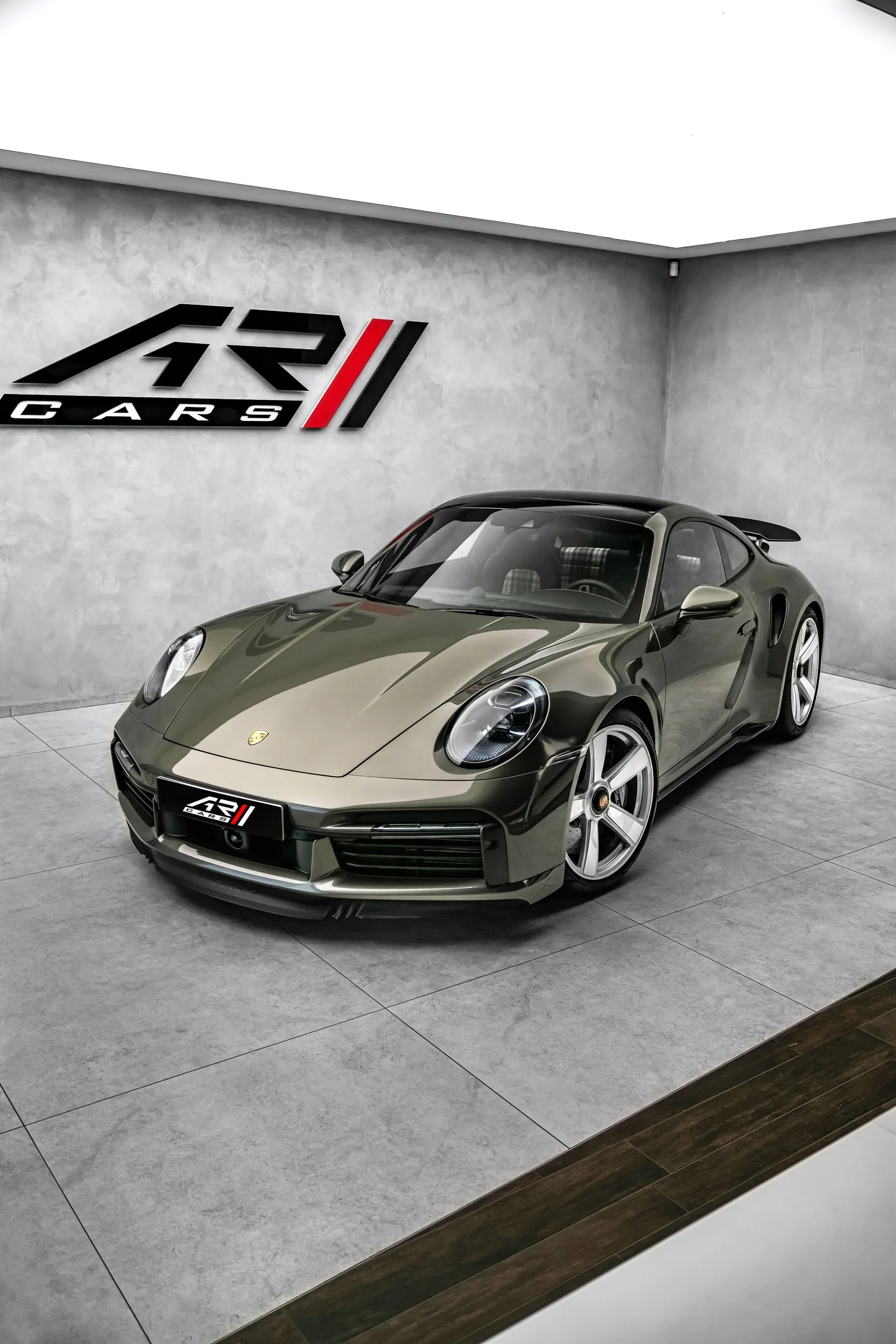 2025 Porsche 911 Turbo 50 Years, 8/30