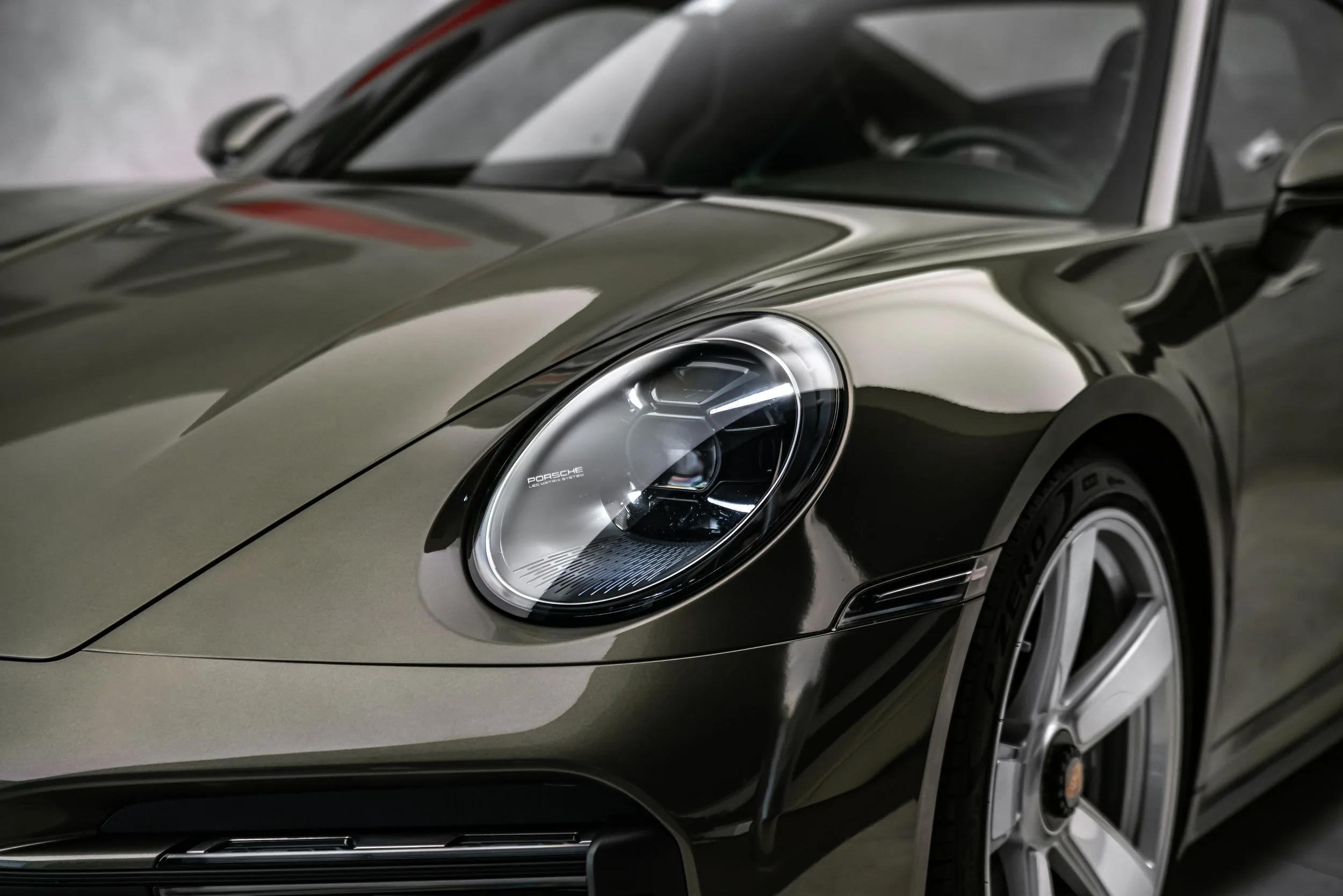2025 Porsche 911 Turbo 50 Years, 9/30