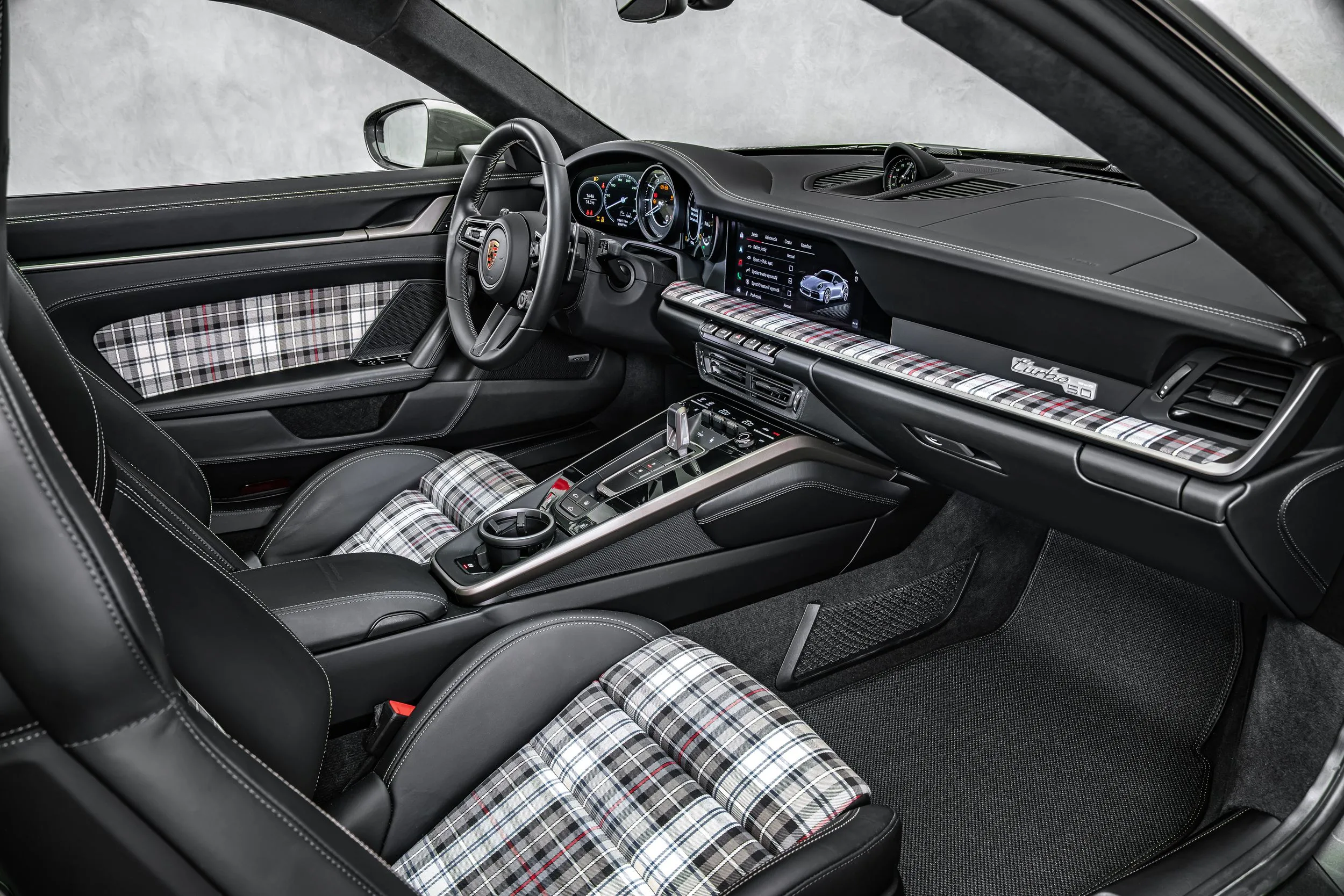 2025 Porsche 911 Turbo 50 Years, 15/30