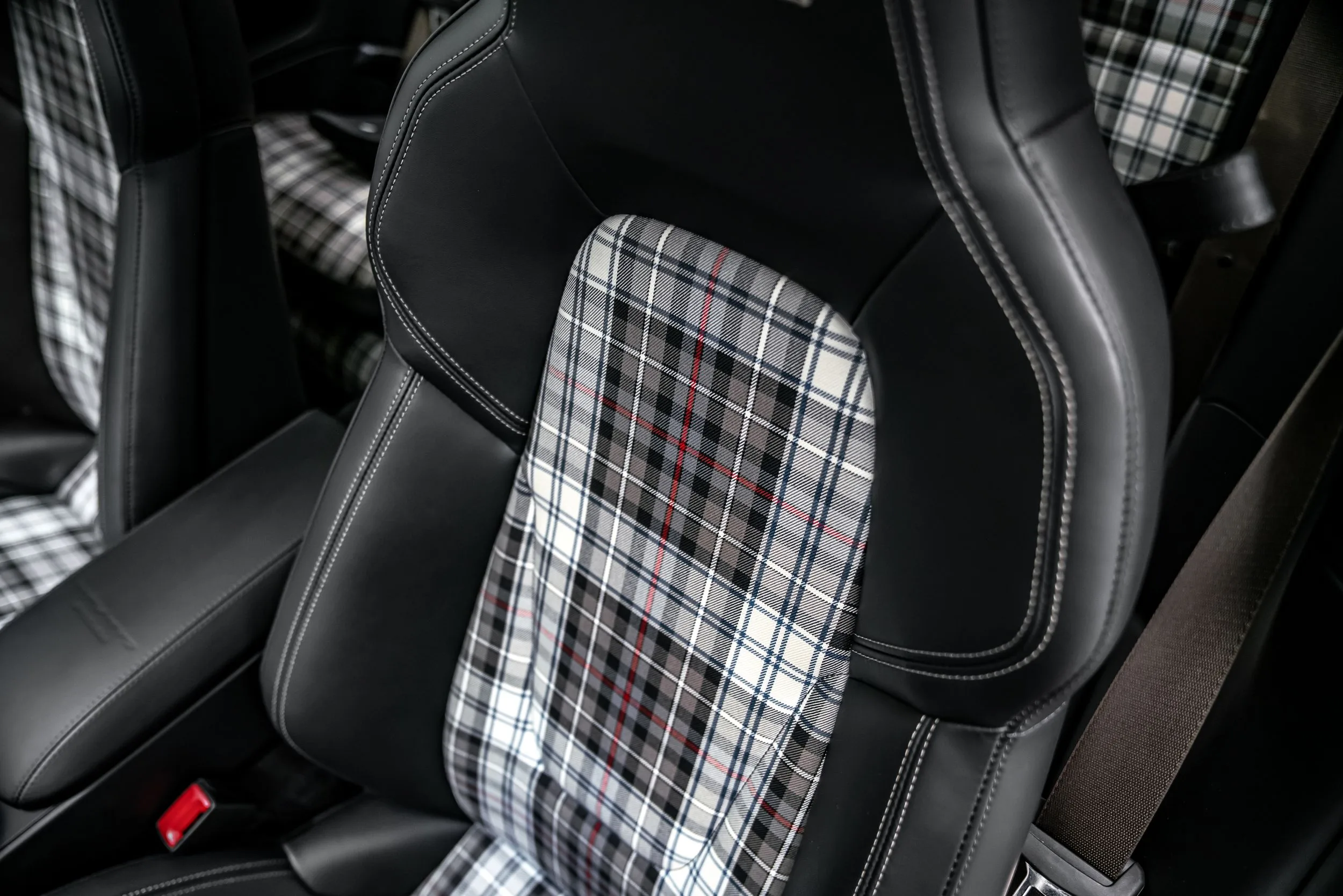 2025 Porsche 911 Turbo 50 Years, 20/30