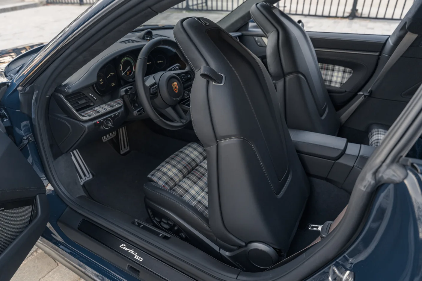 2025 Porsche 911 Turbo 50 Years, 14/30