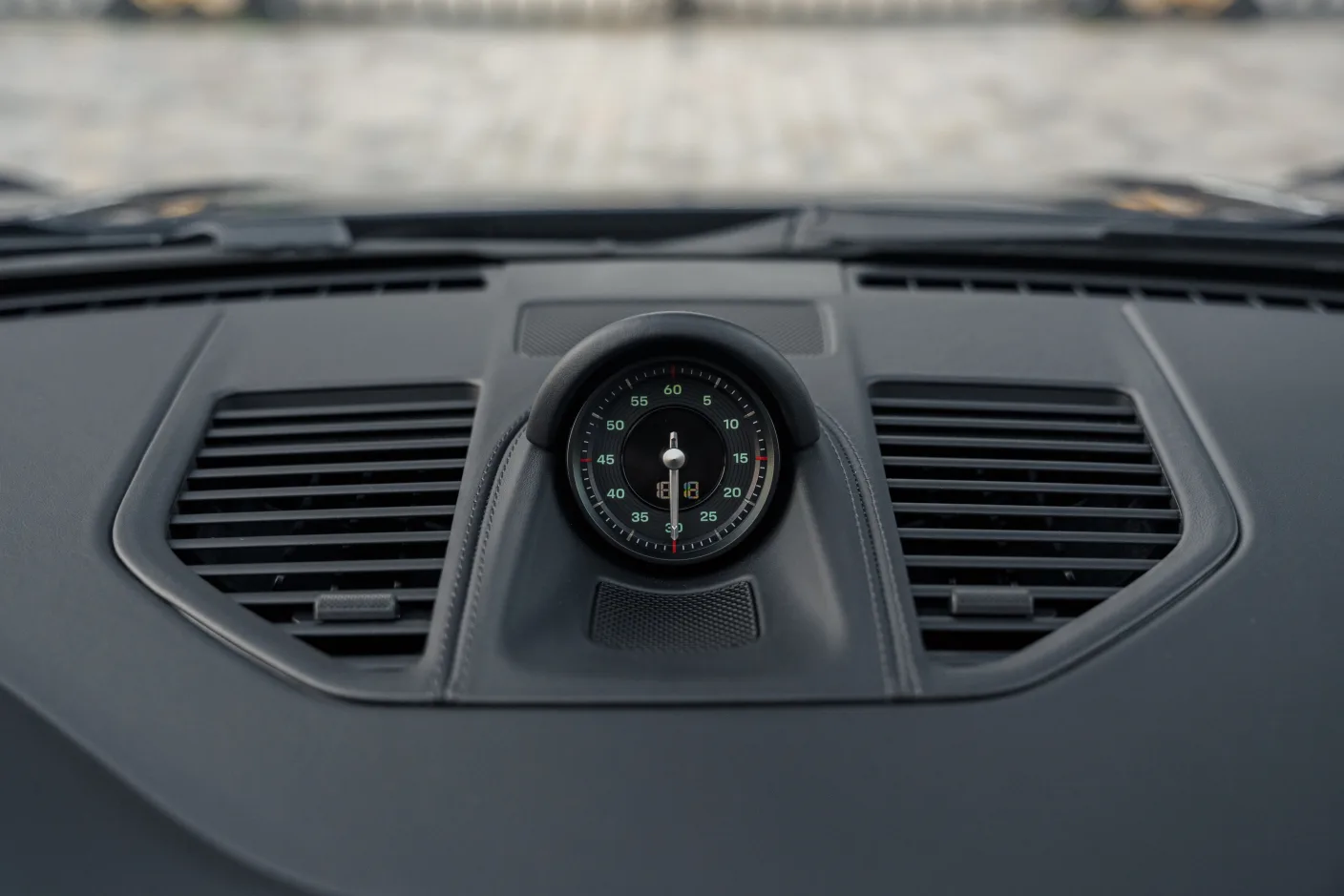 2025 Porsche 911 Turbo 50 Years, 19/30