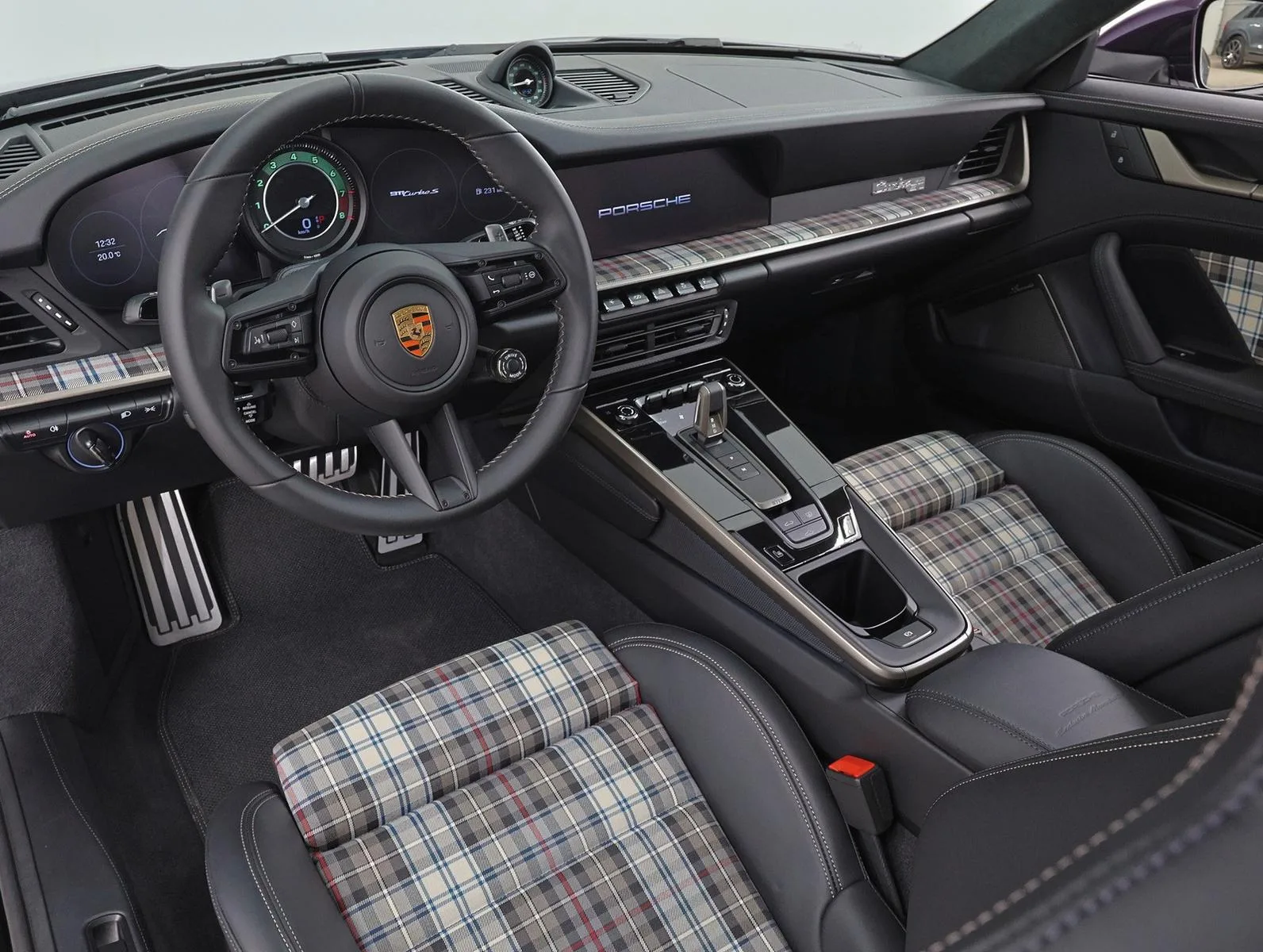 2025 Porsche 911 Turbo 50 Years, 12/30