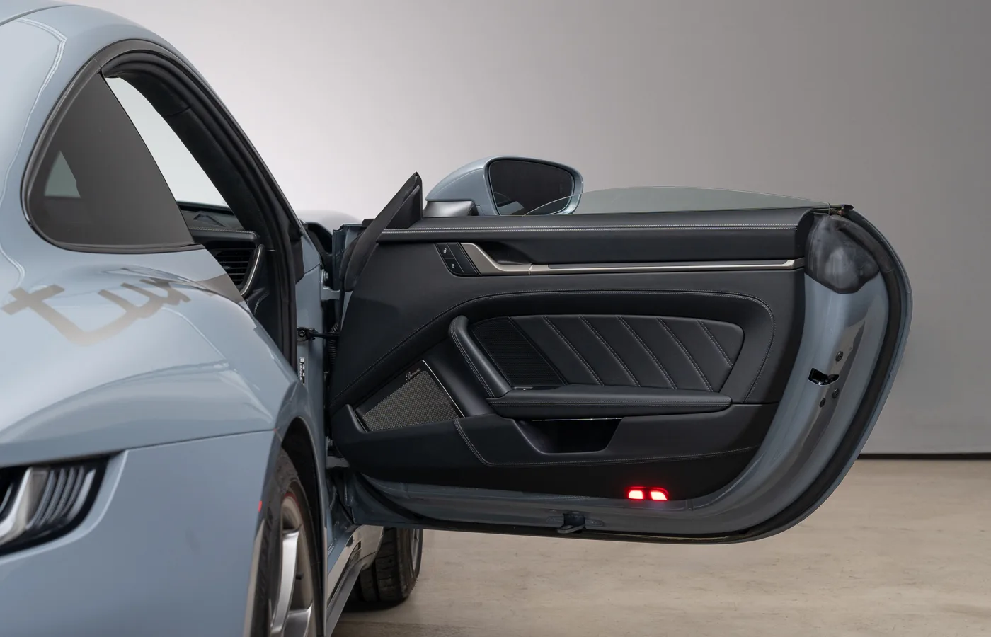 2025 Porsche 911 Turbo 50 Years 992.1, 22/30