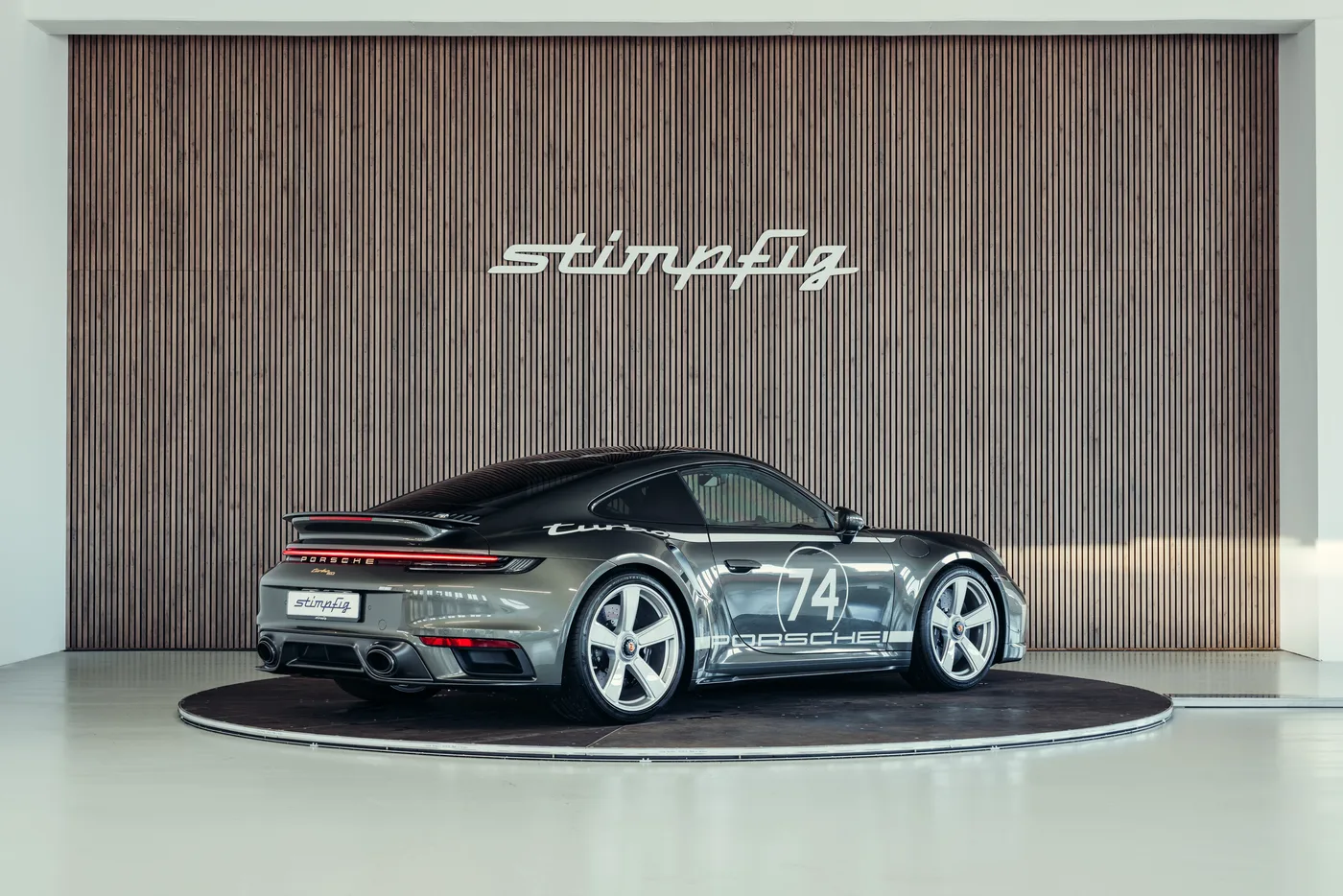 2025 Porsche 911 Turbo offered by a collector car specialist in Stuttgart, Germany, photo 5 of 25