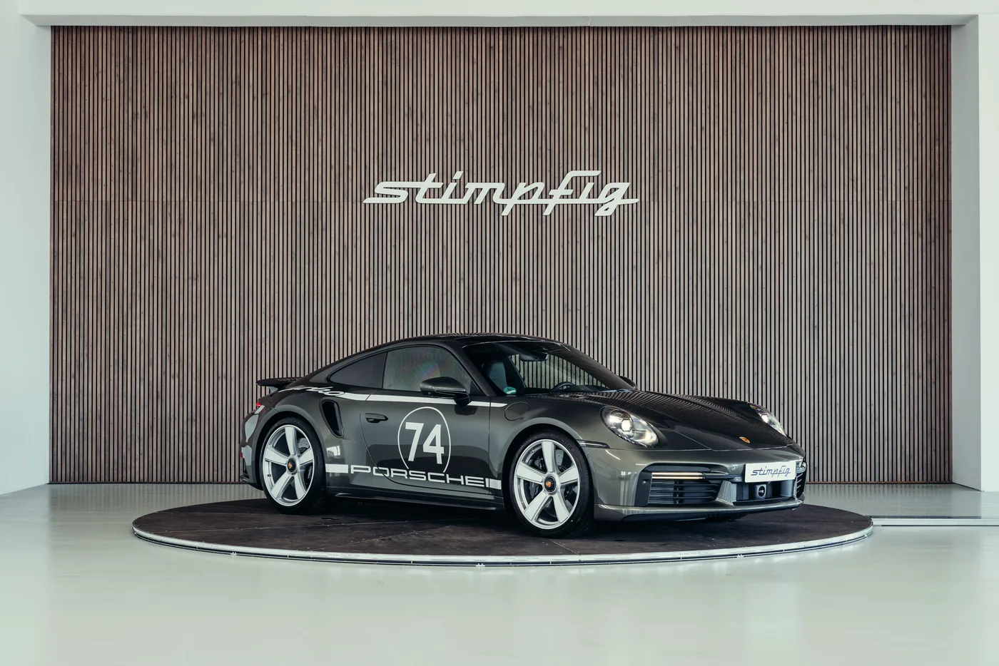 2025 Porsche 911 Turbo offered by a collector car specialist in Stuttgart, Germany, photo 7 of 25