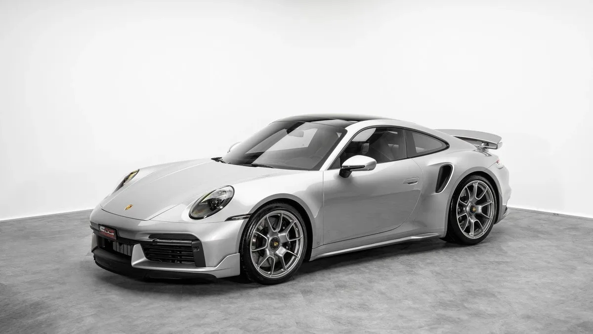 2025 Porsche 911 Turbo angeboten von einem Fachhändler in Dubai, Vereinigte Arabische Emirate, Foto 2 von 25