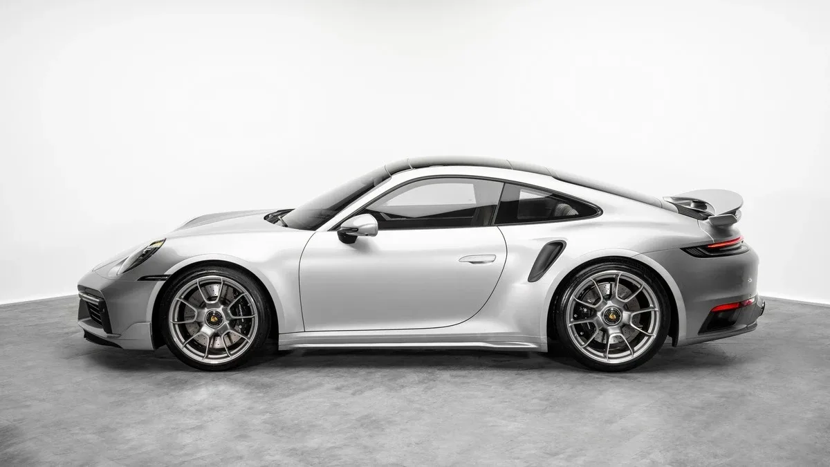 2025 Porsche 911 Turbo angeboten von einem Fachhändler in Dubai, Vereinigte Arabische Emirate, Foto 22 von 25