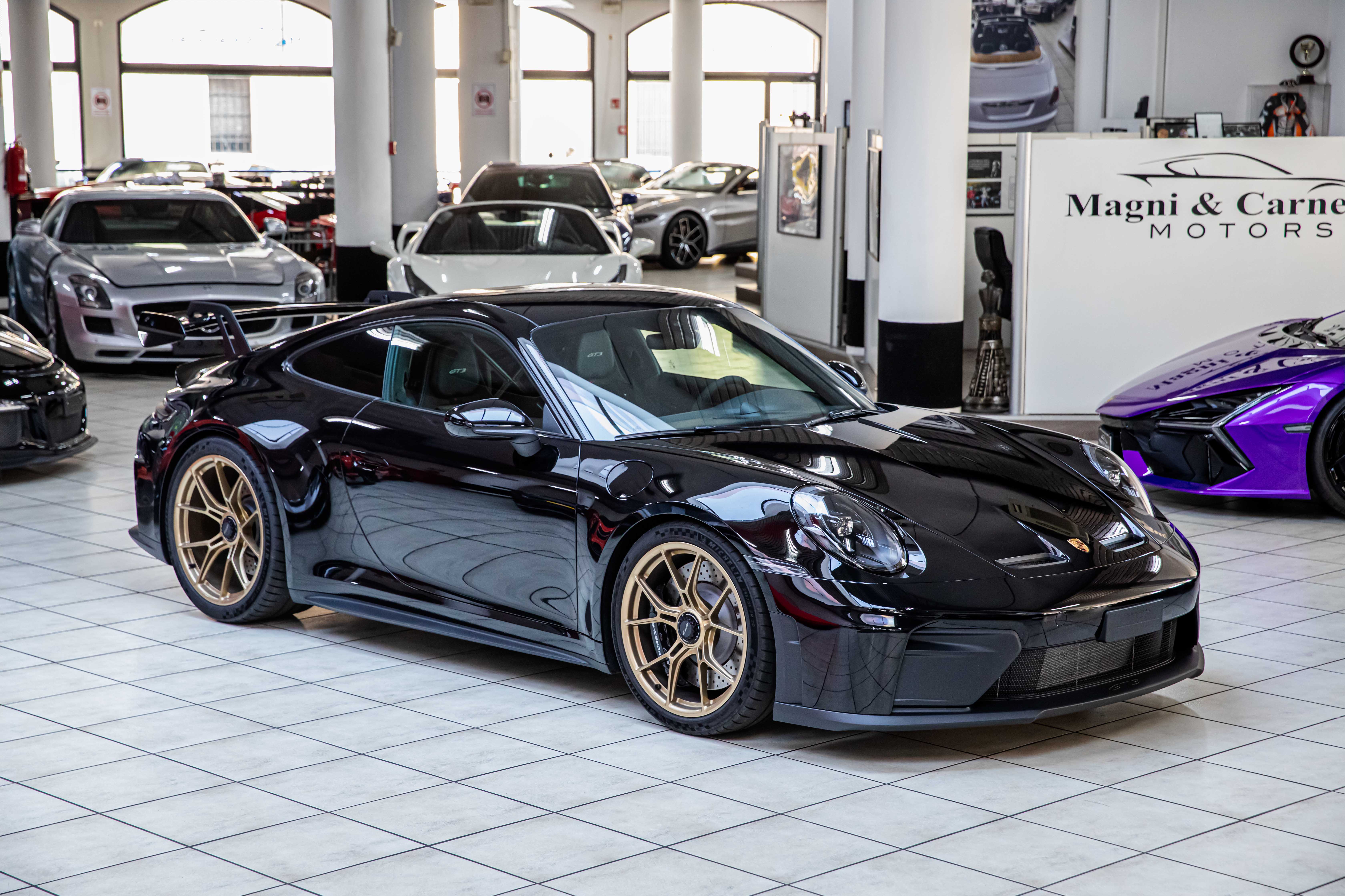 2025 Porsche 911 GT3 MK2 offered by a specialist dealer in Milan, Italy, photo 2 of 20