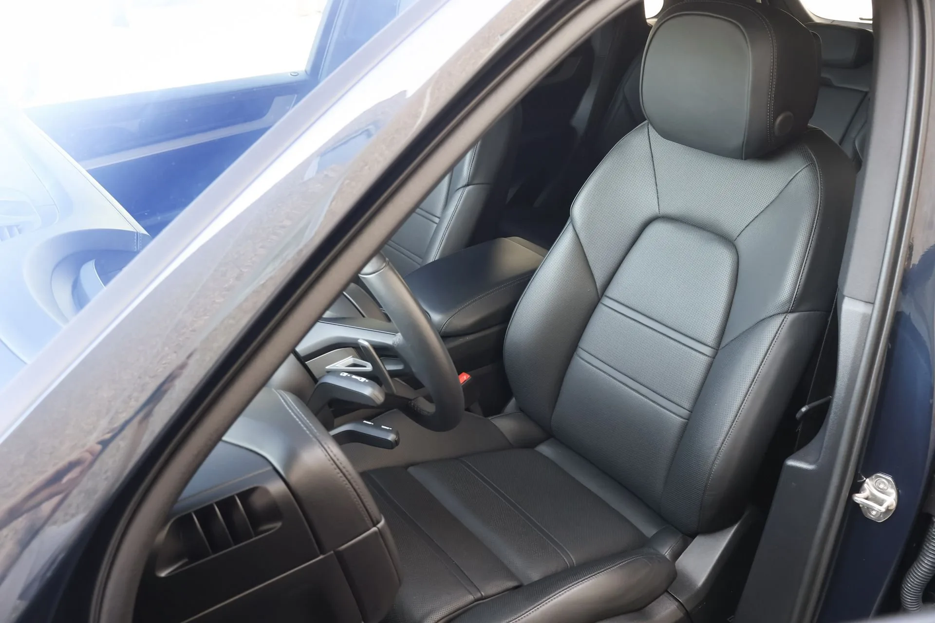 2025 Porsche Cayenne, 8/17