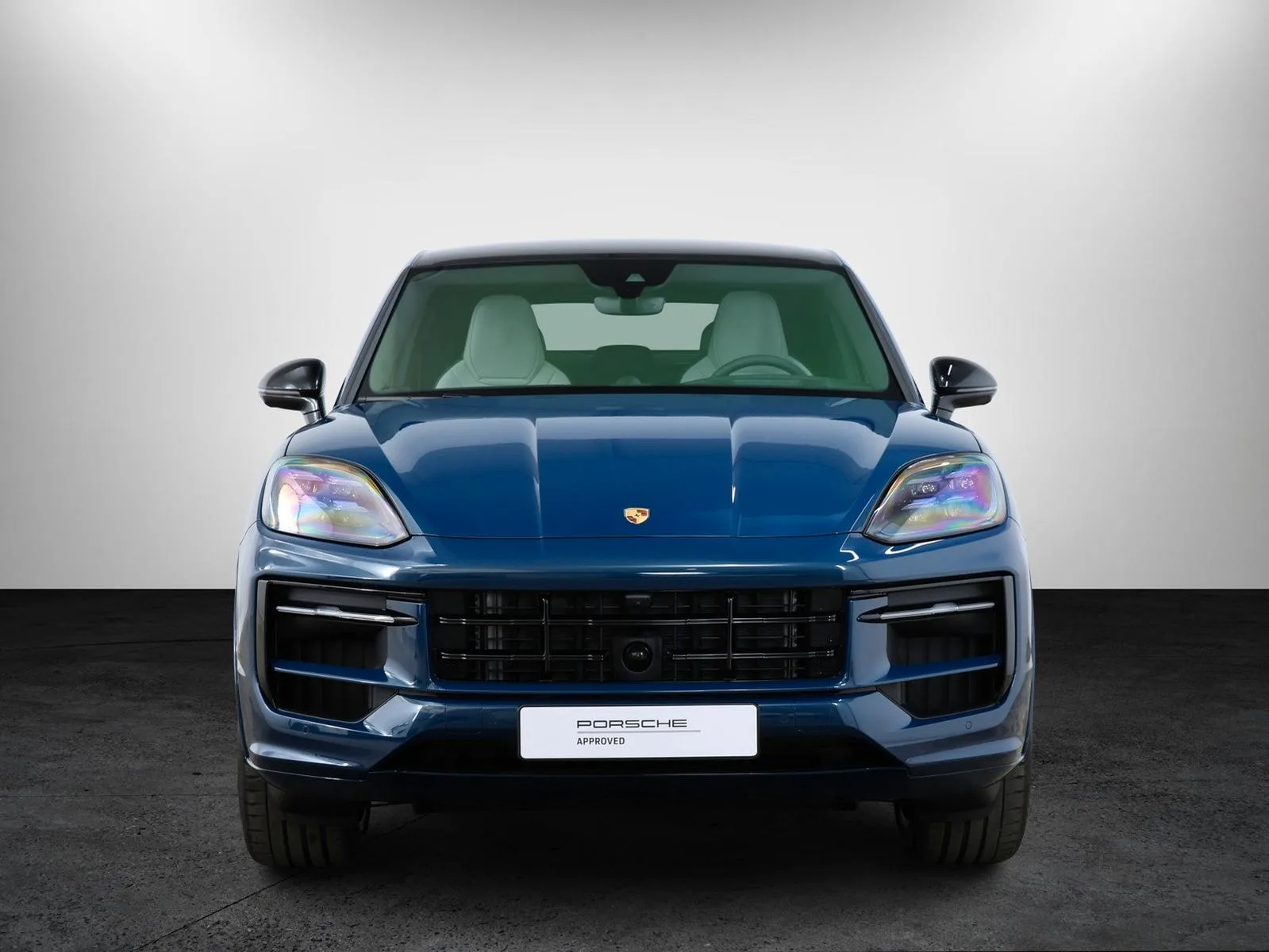 2025 Porsche Cayenne E-Hybrid Coupé, 2/30