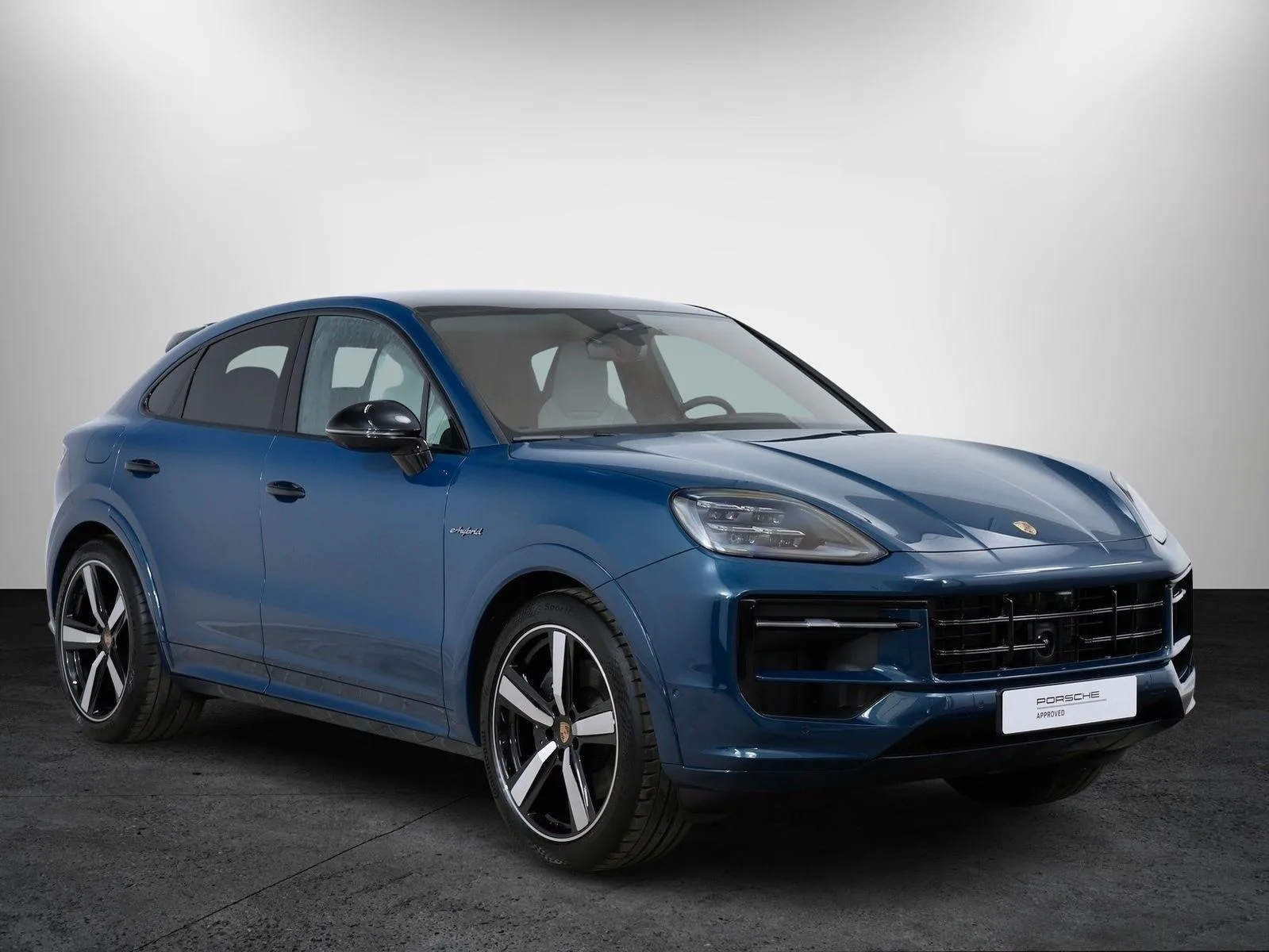 2025 Porsche Cayenne E-Hybrid Coupé, 3/30