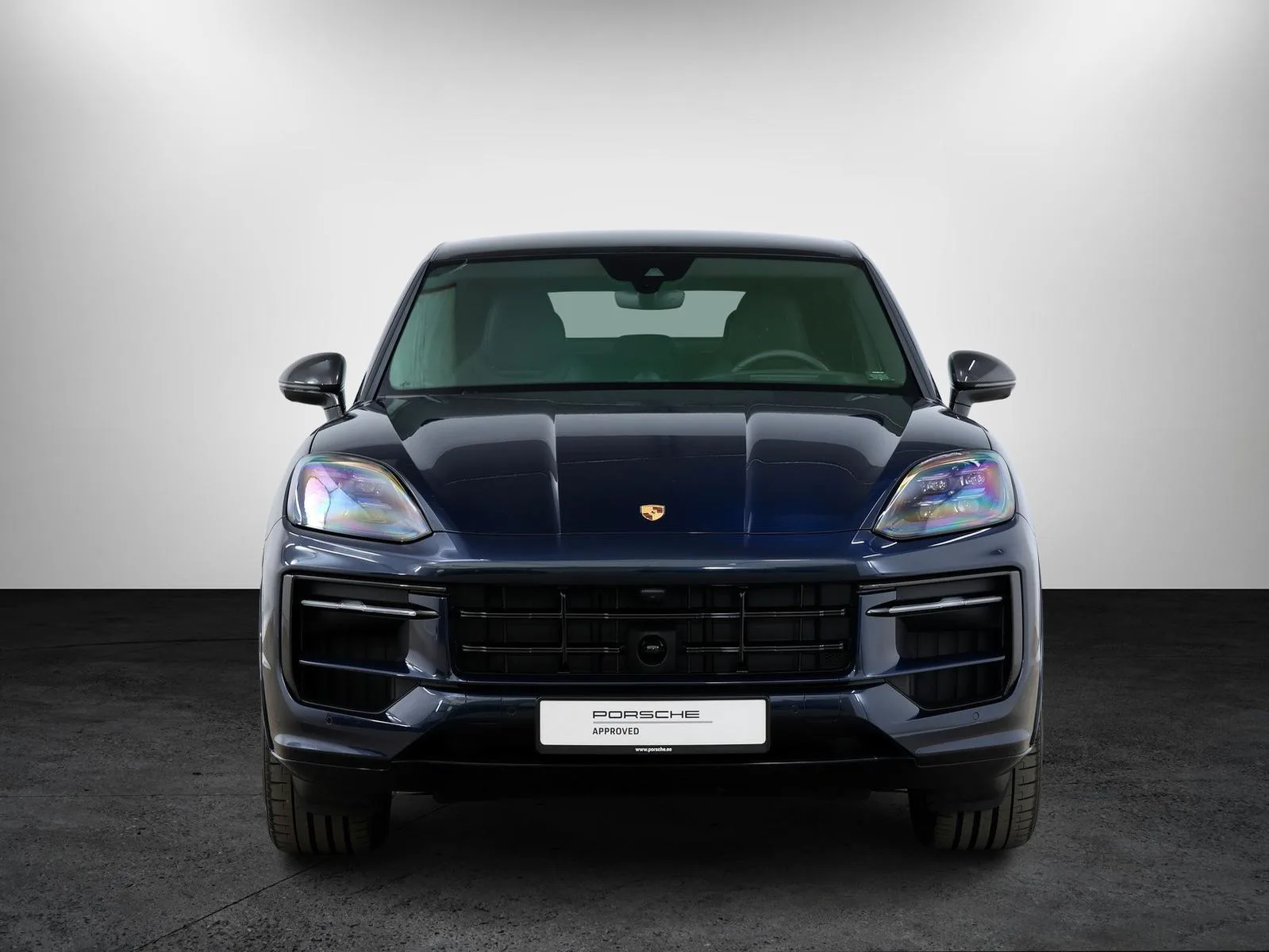 2025 Porsche Cayenne E-Hybrid Coupé, 2/30