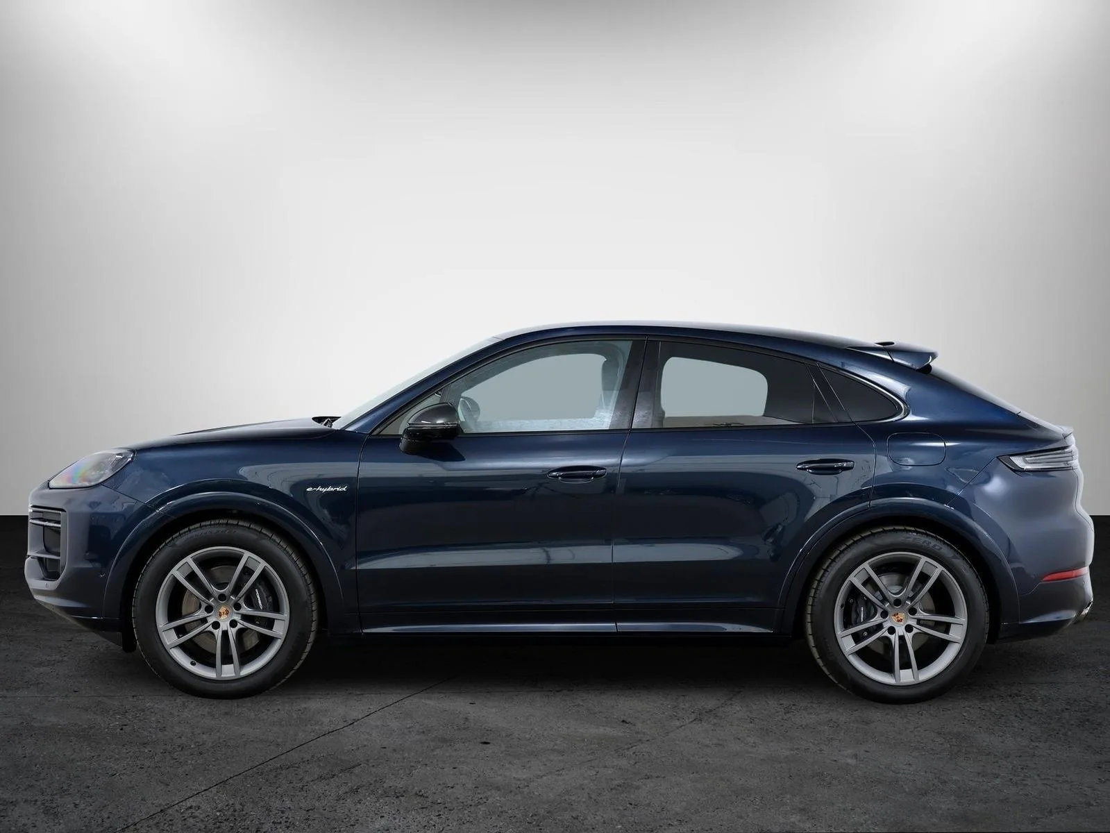 2025 Porsche Cayenne E-Hybrid Coupé, 7/30