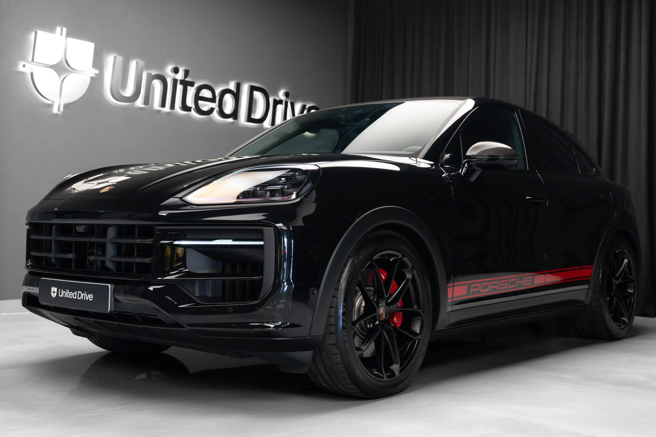 2025 Porsche Cayenne GTS Coupé angeboten von einem Fachhändler in Voluntari, Rumänien, Hauptfoto