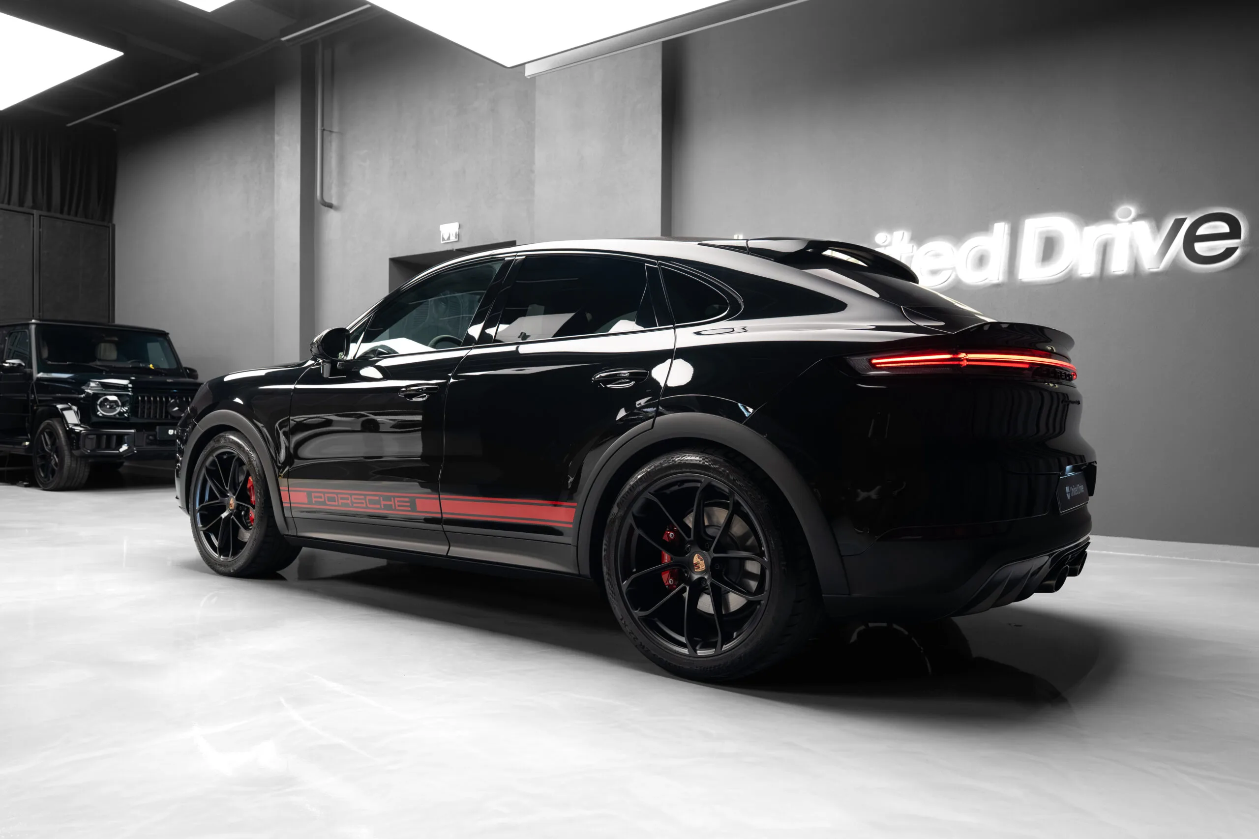 2025 Porsche Cayenne GTS Coupé, 8/30