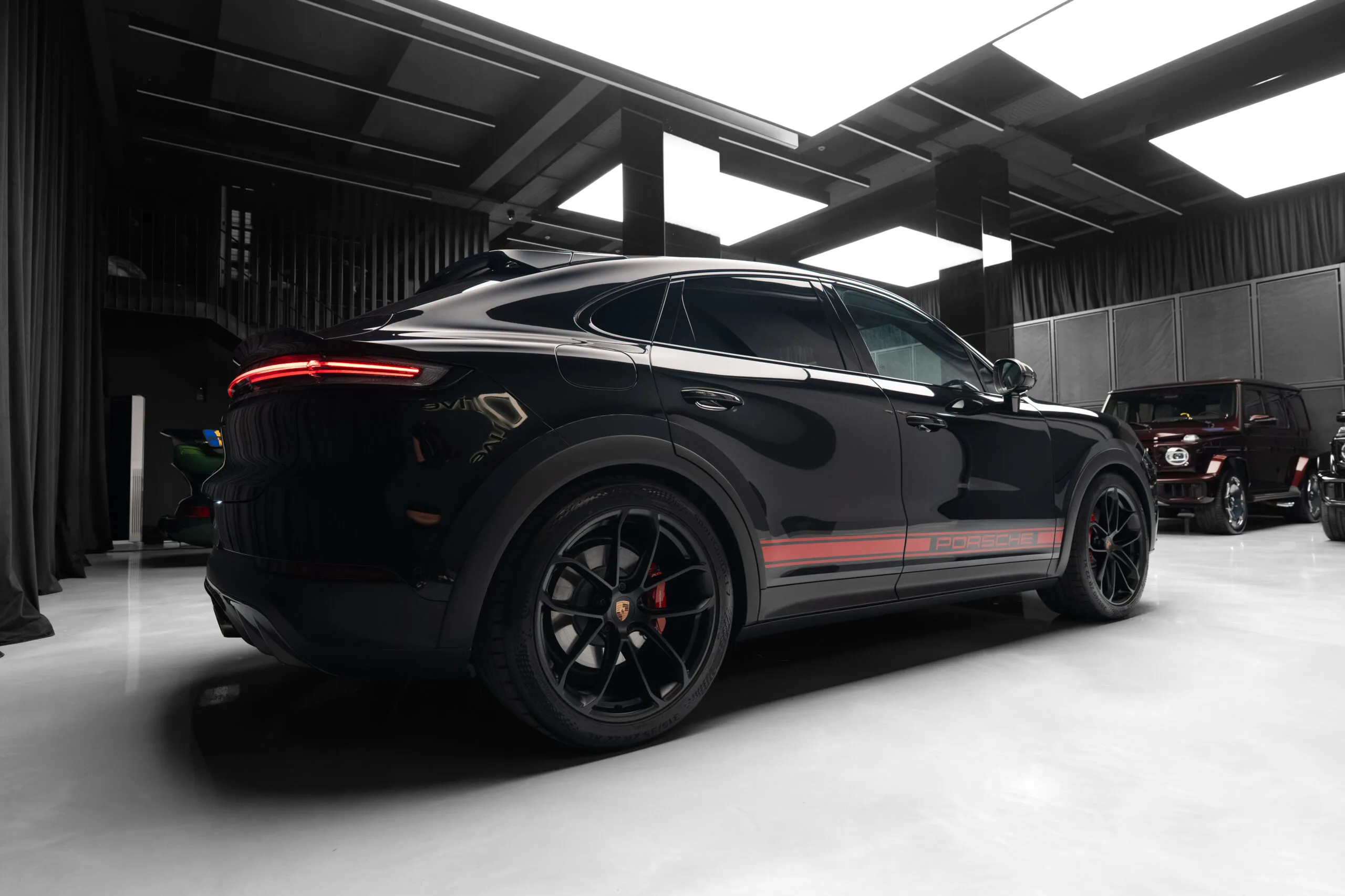 2025 Porsche Cayenne GTS Coupé, 10/30