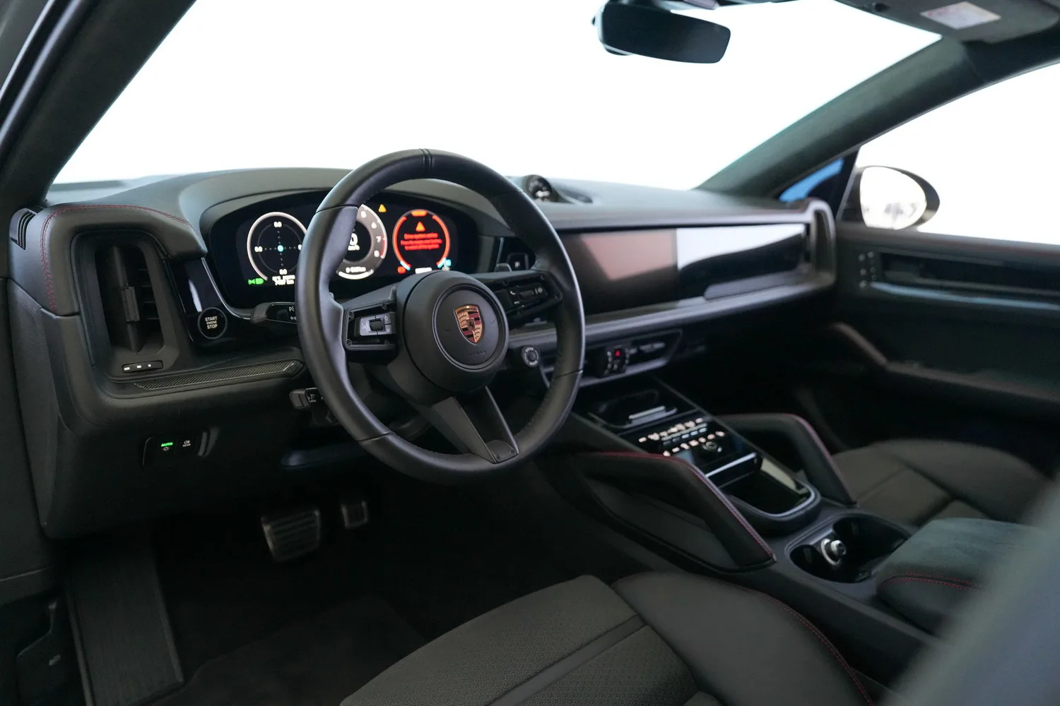 2025 Porsche Cayenne GTS, 3/19