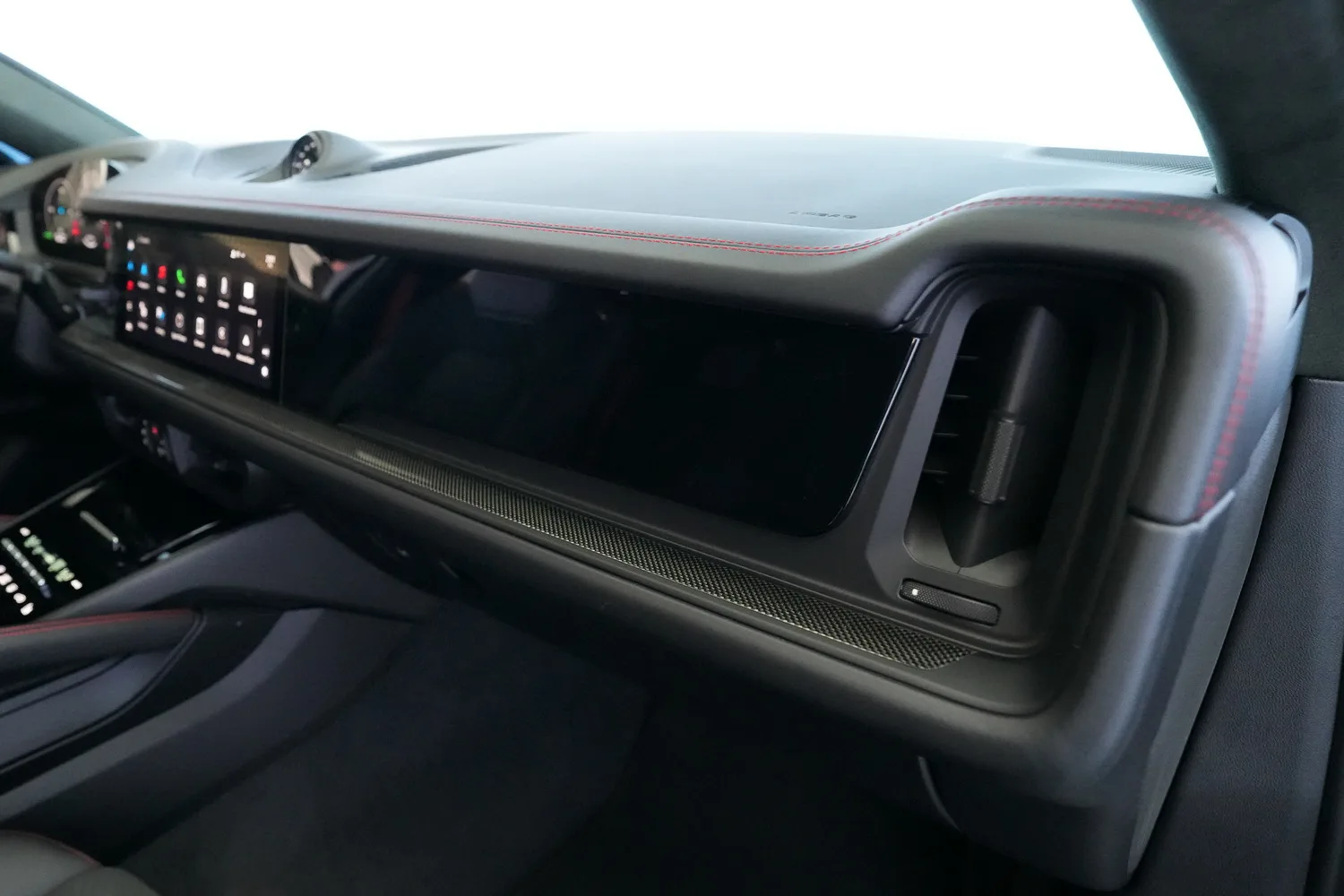 2025 Porsche Cayenne GTS, 11/19
