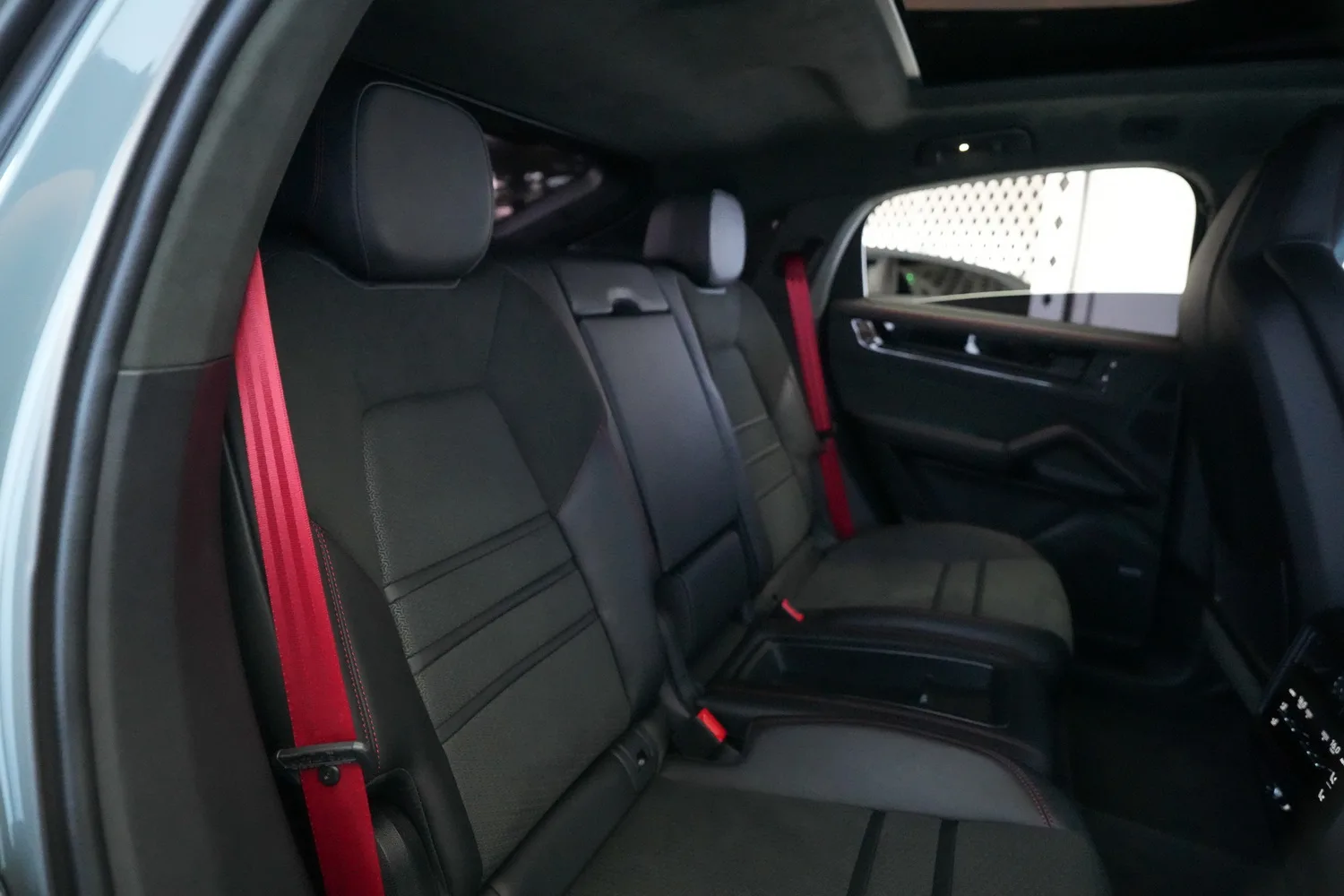 2025 Porsche Cayenne GTS, 13/19